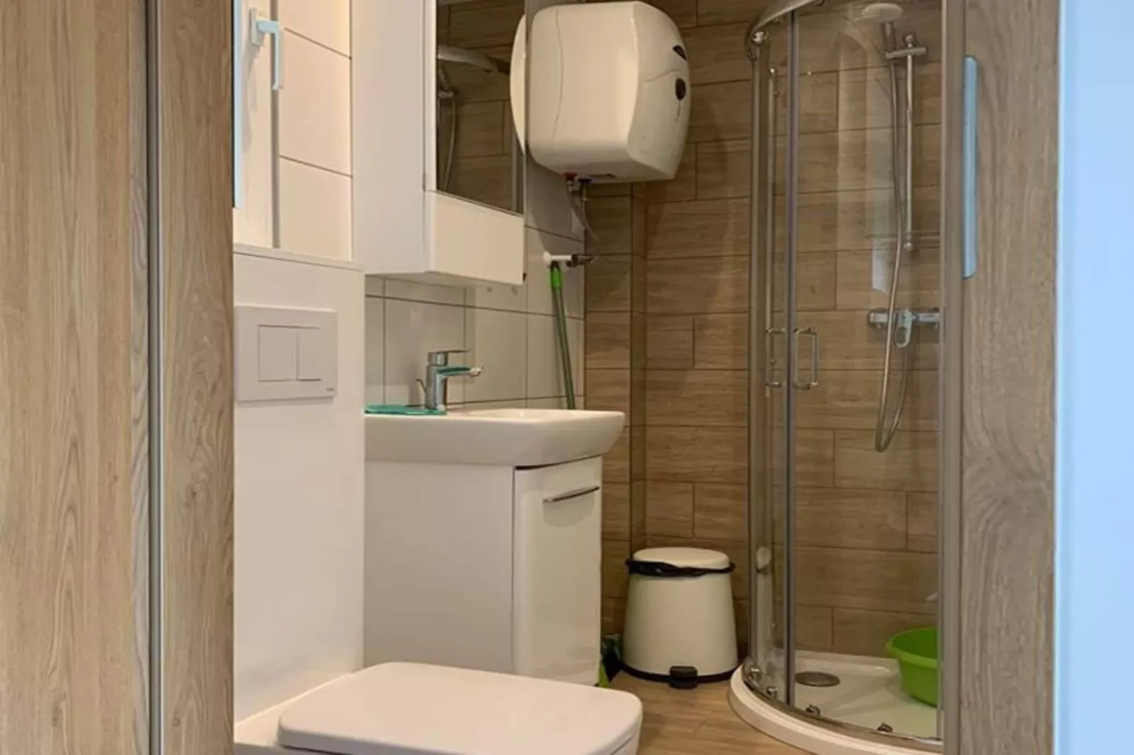 Domki wakacyjne JAROSZOWIEC domki 2-pokojowe Łazy - Badkamer