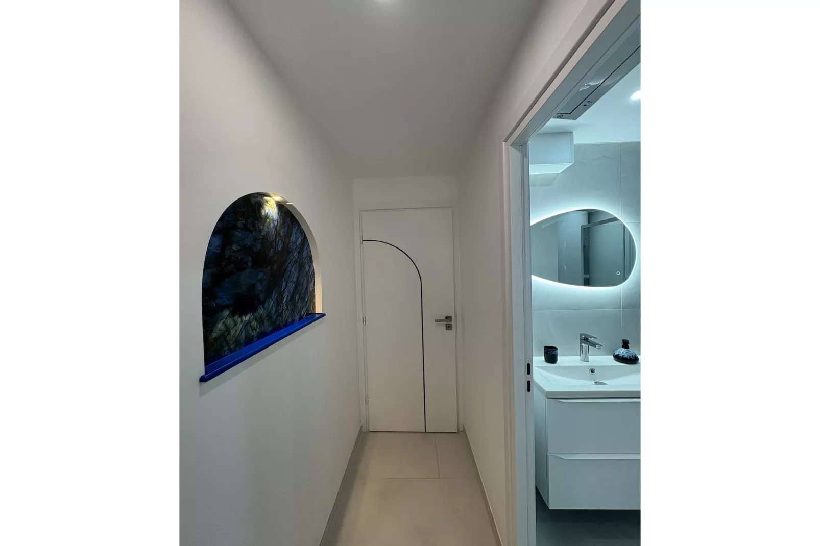 Suite Design Blue – Terrasse & Clim – Fréjus Plage-Badkamer
