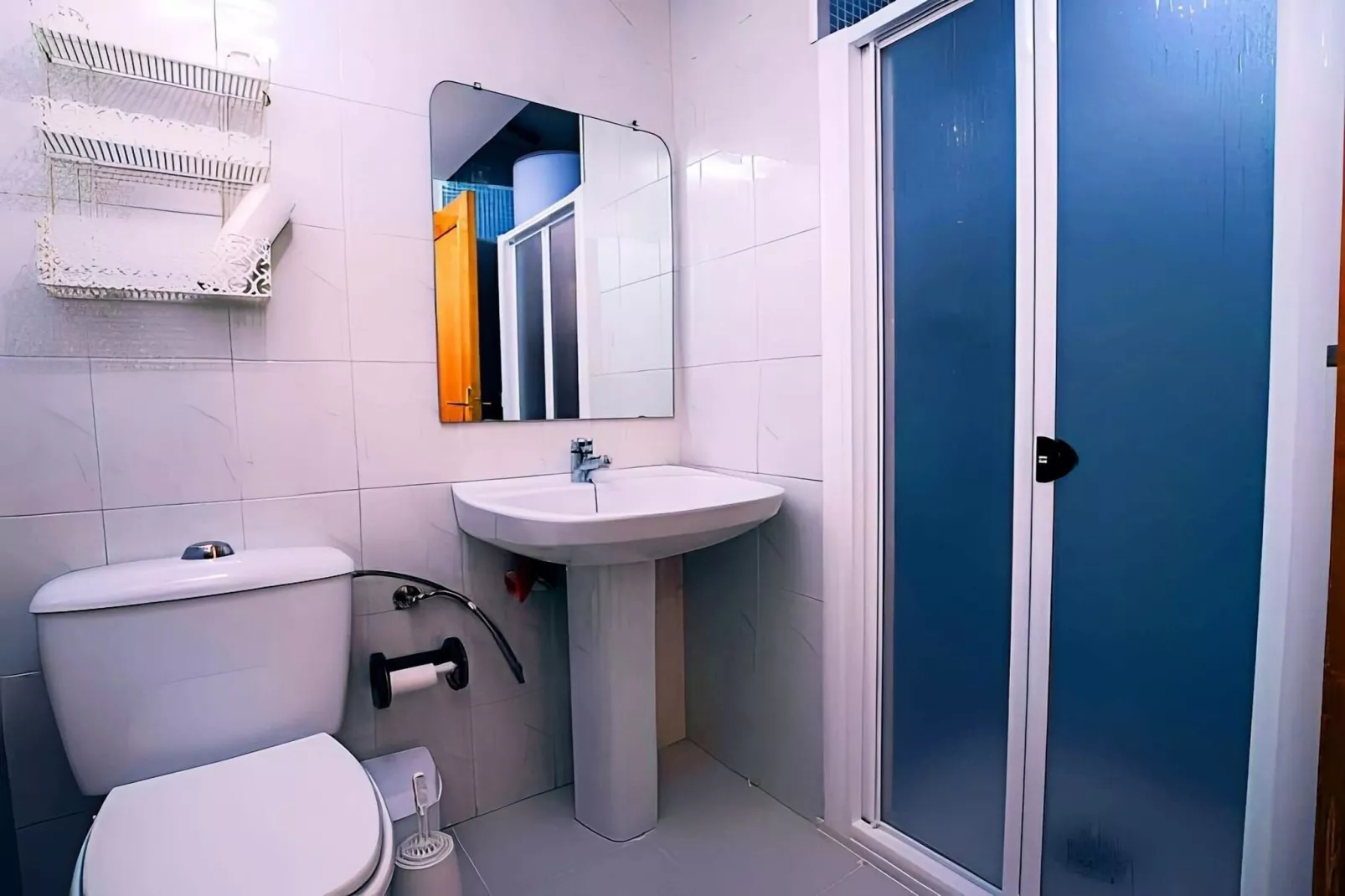 1369-Ginebra-Badkamer