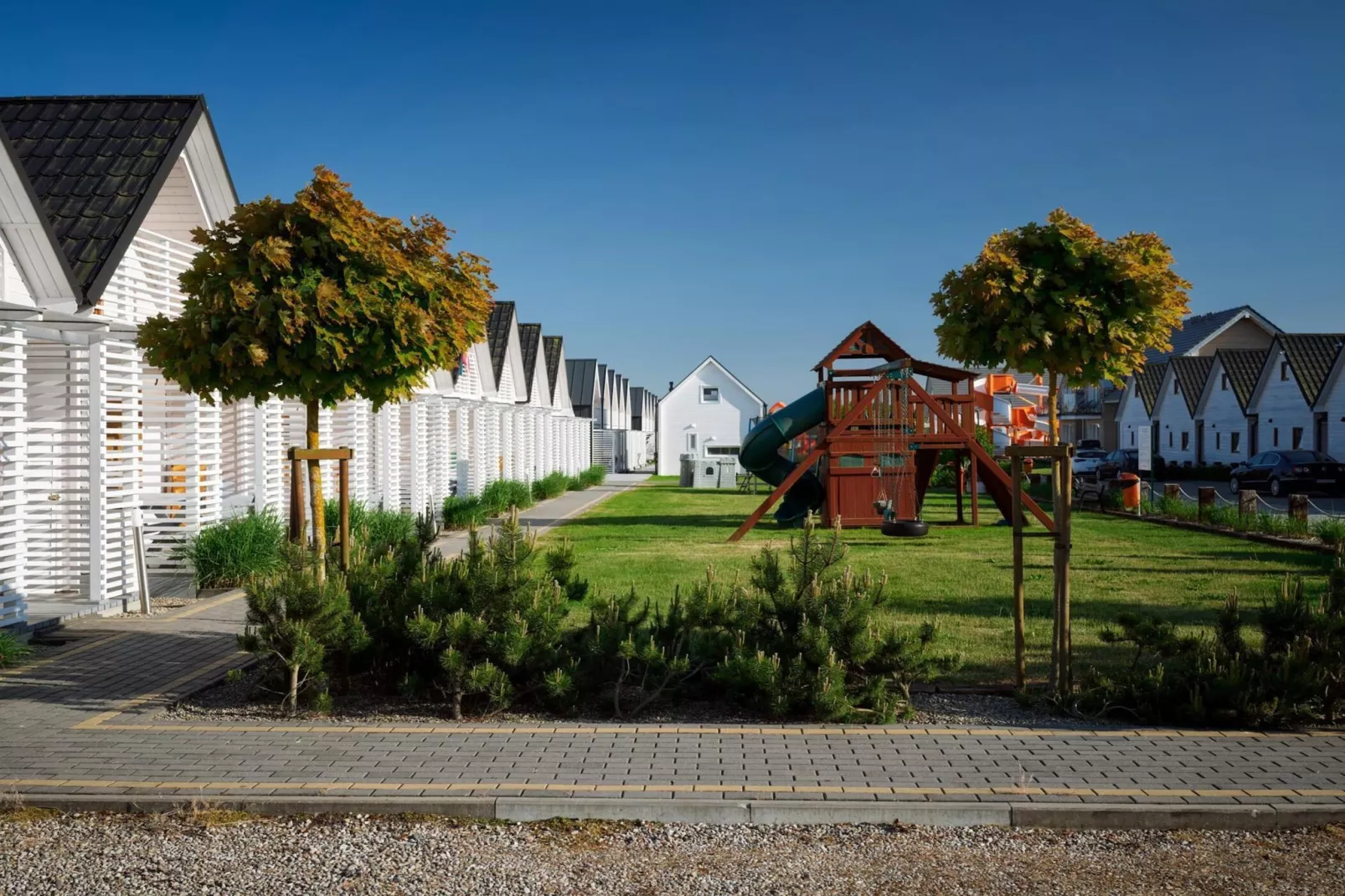 Domki STANDARD Sarbinowo-Tuinen zomer