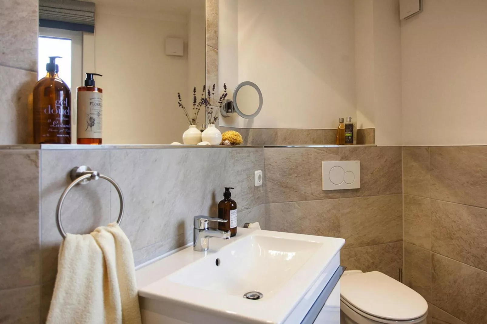 Schilfrohrsänger 18 - Badkamer