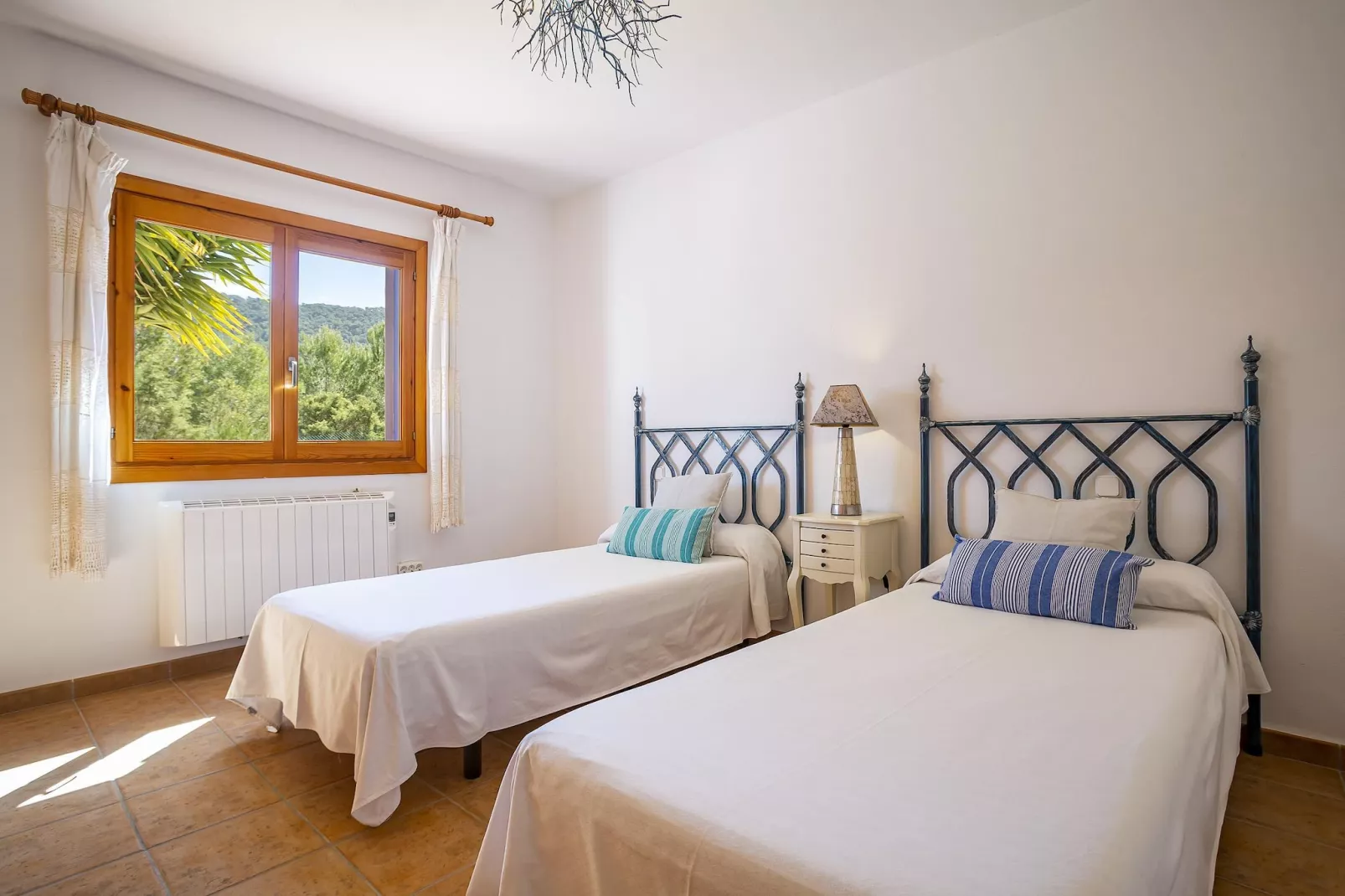 SES SAVINES - Slaapkamer