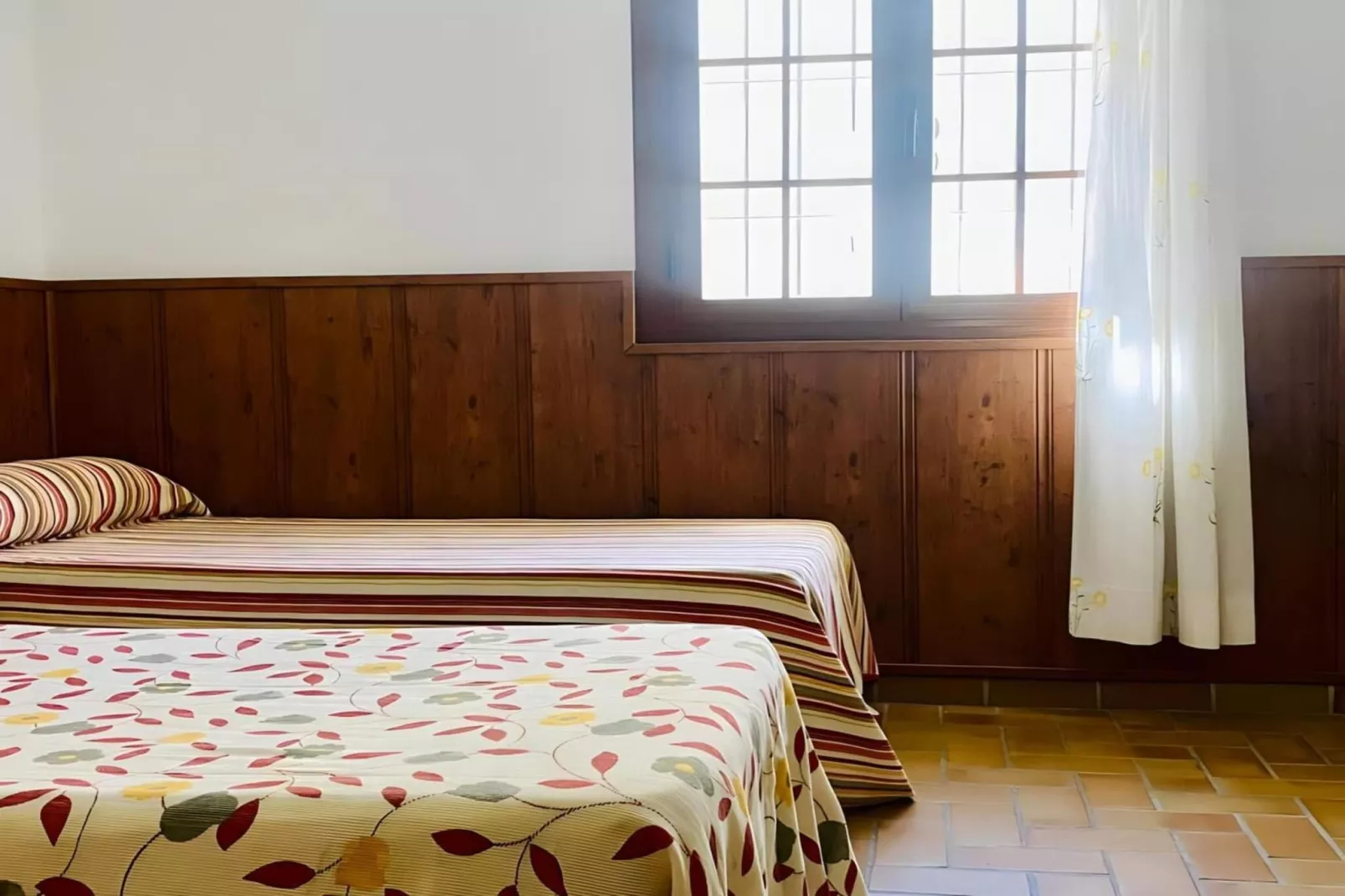 4682-+34618736920-Slaapkamer