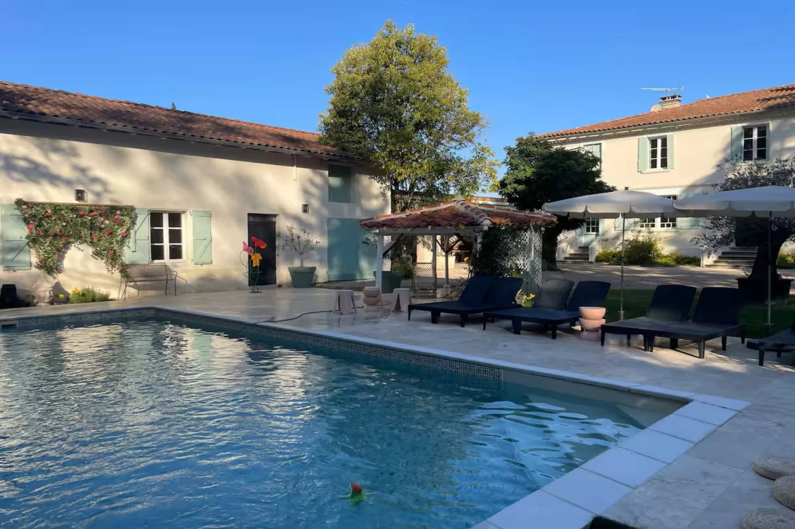 Les jardin de l'Oasis - Buitenkant zomer