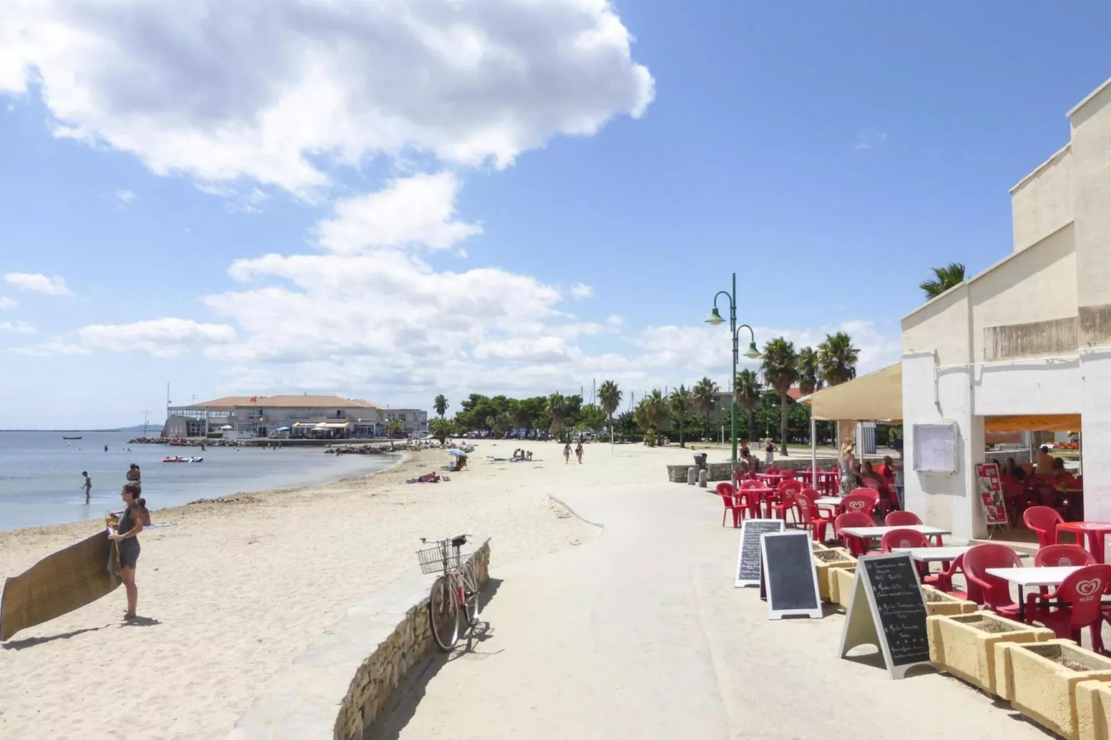 Chalet in Pomérols-Waterzicht