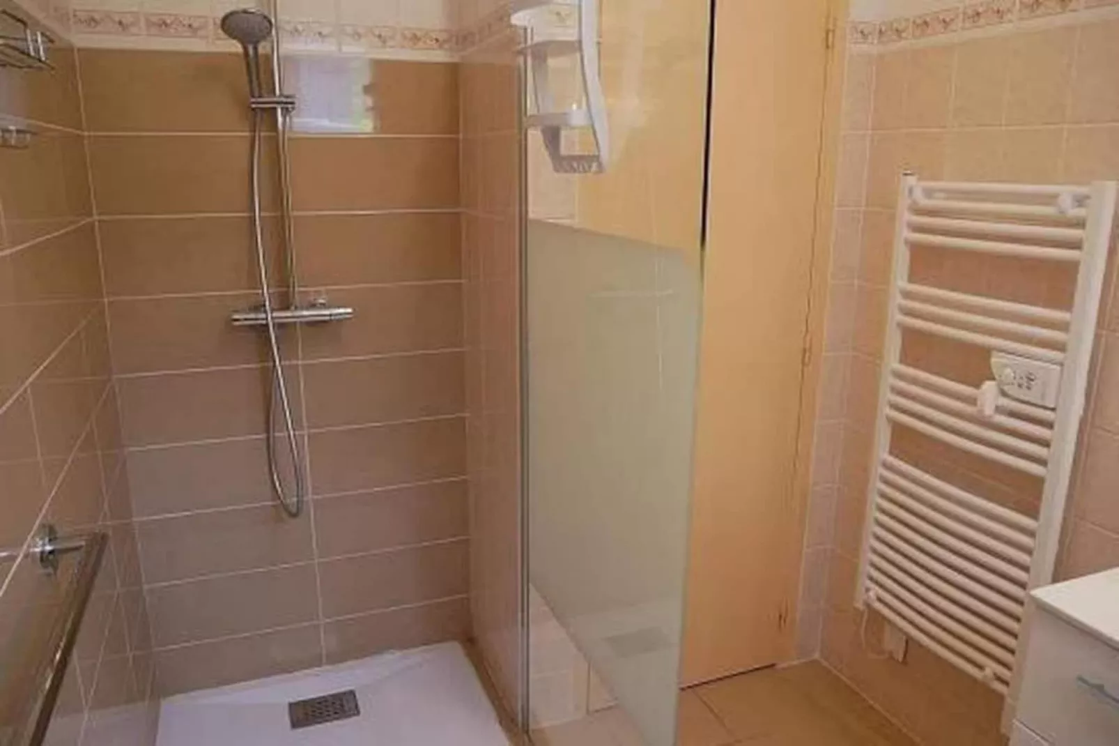 Jolie maison le Catalo - Badkamer