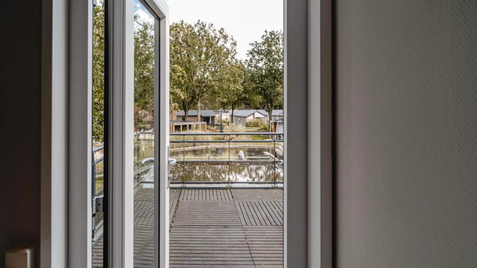 L Etage-Uitzicht zomer