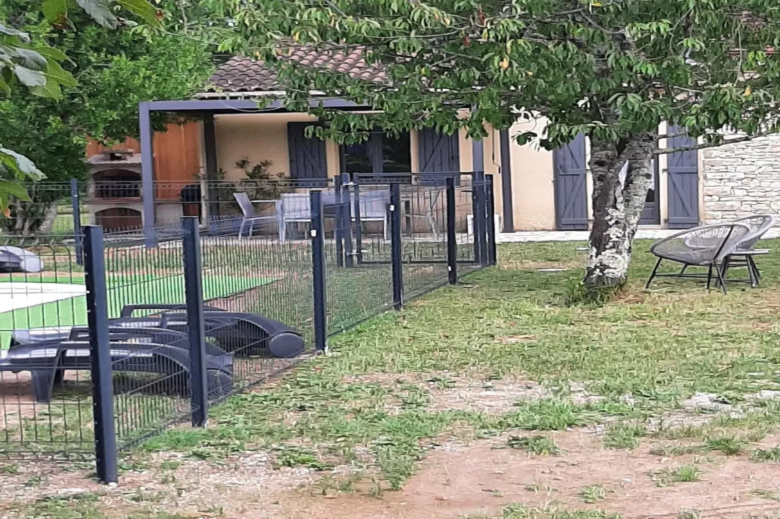 Jolie maison le Catalo - Tuinen zomer