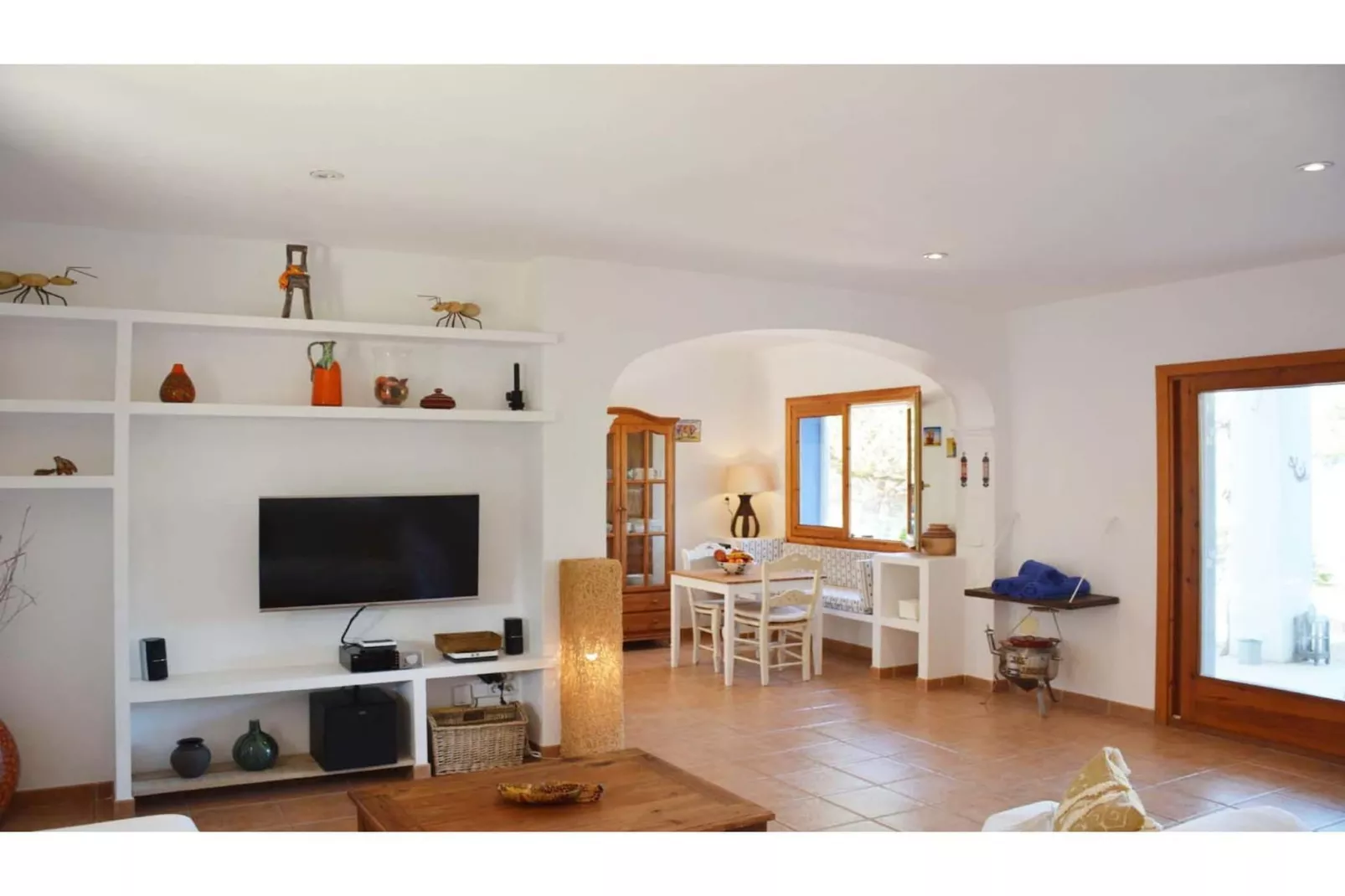 SES SAVINES - Woonkamer