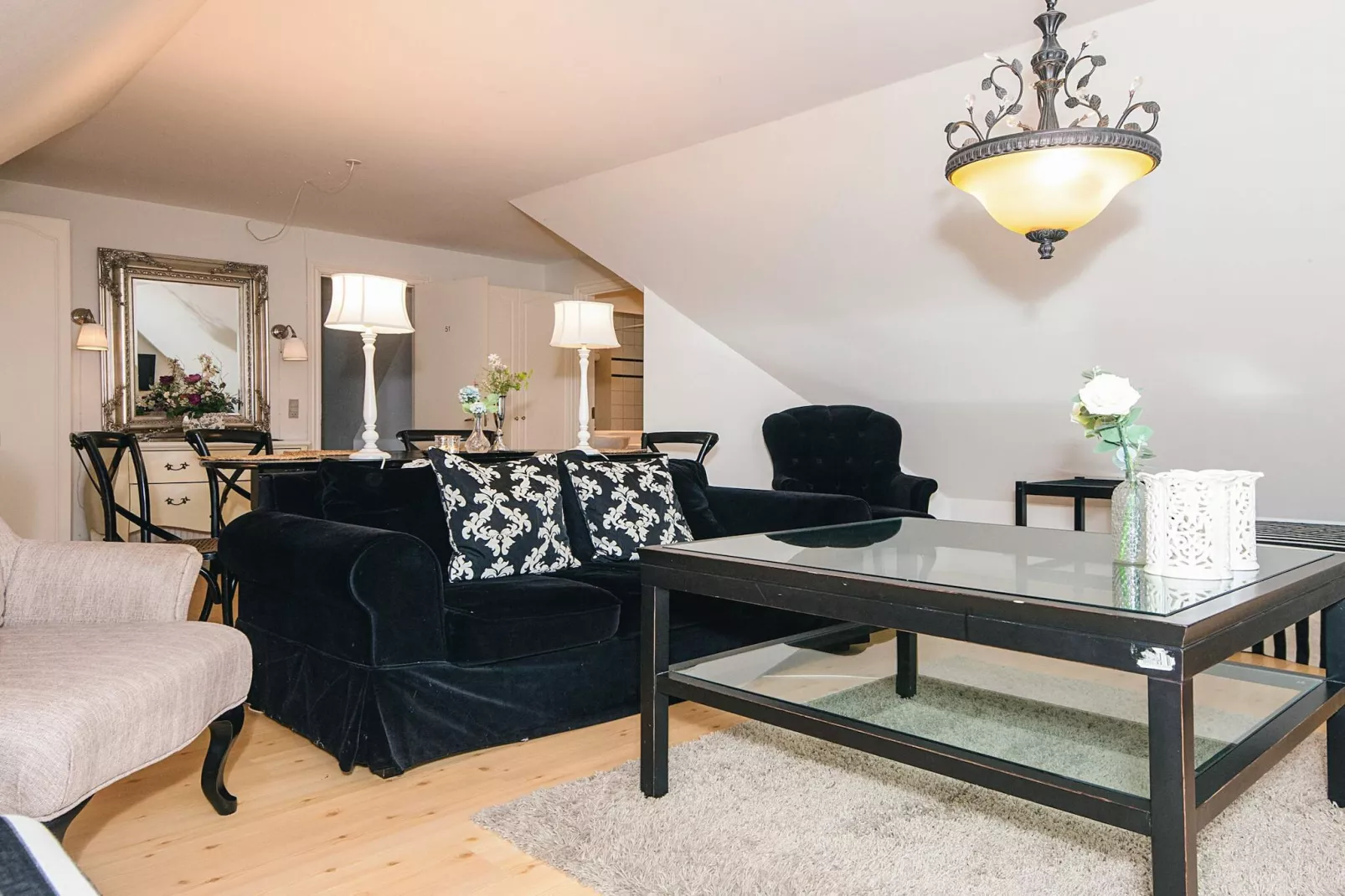 Ruim vakantiehuis met tuin-Binnen