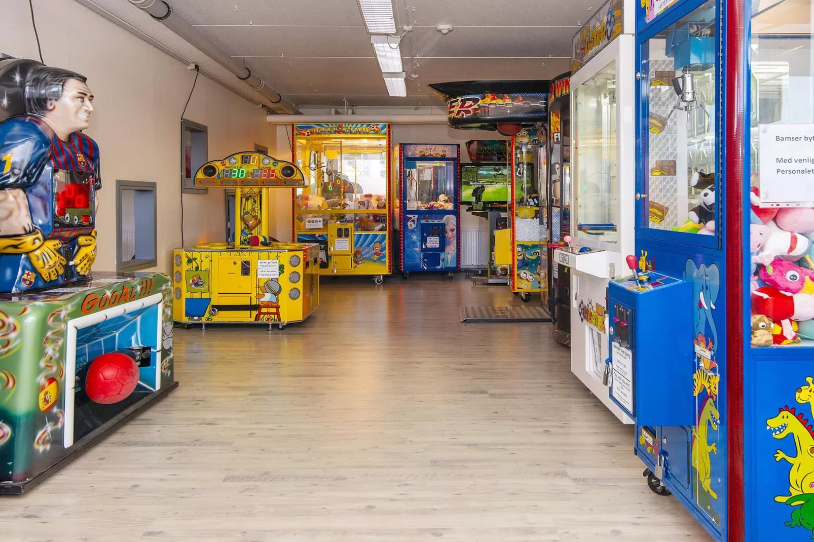 3 room,1 st floor,penthouse-Niet-getagd