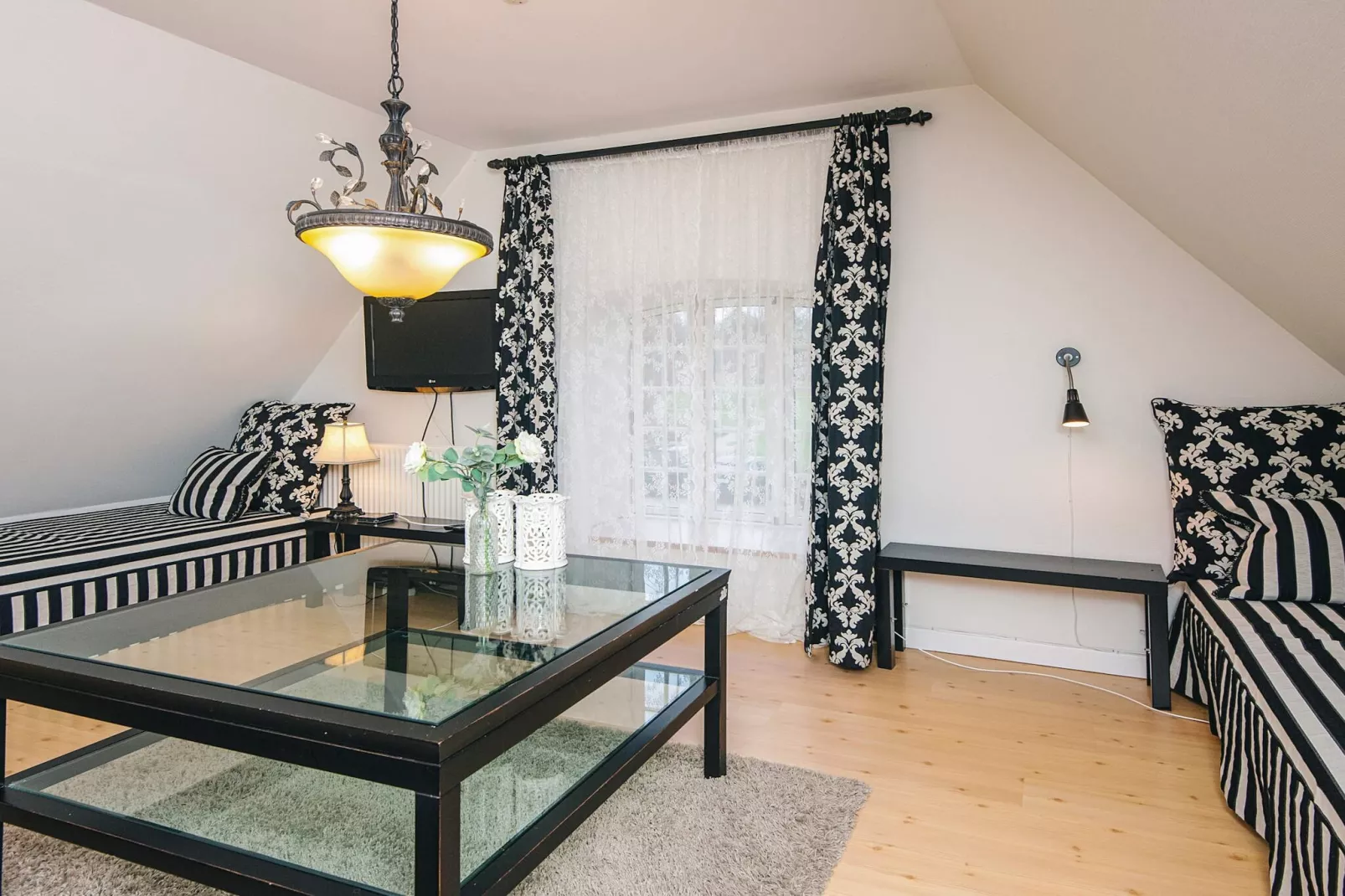 Ruim vakantiehuis met tuin-Binnen