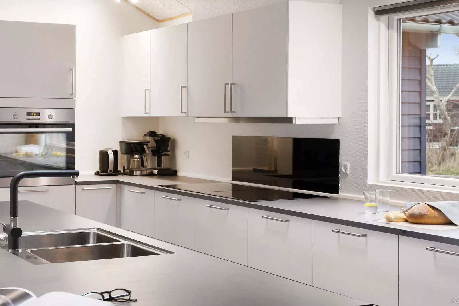 Luxe villa met zwembad -- By Traum Ferienwohnungen-Binnen