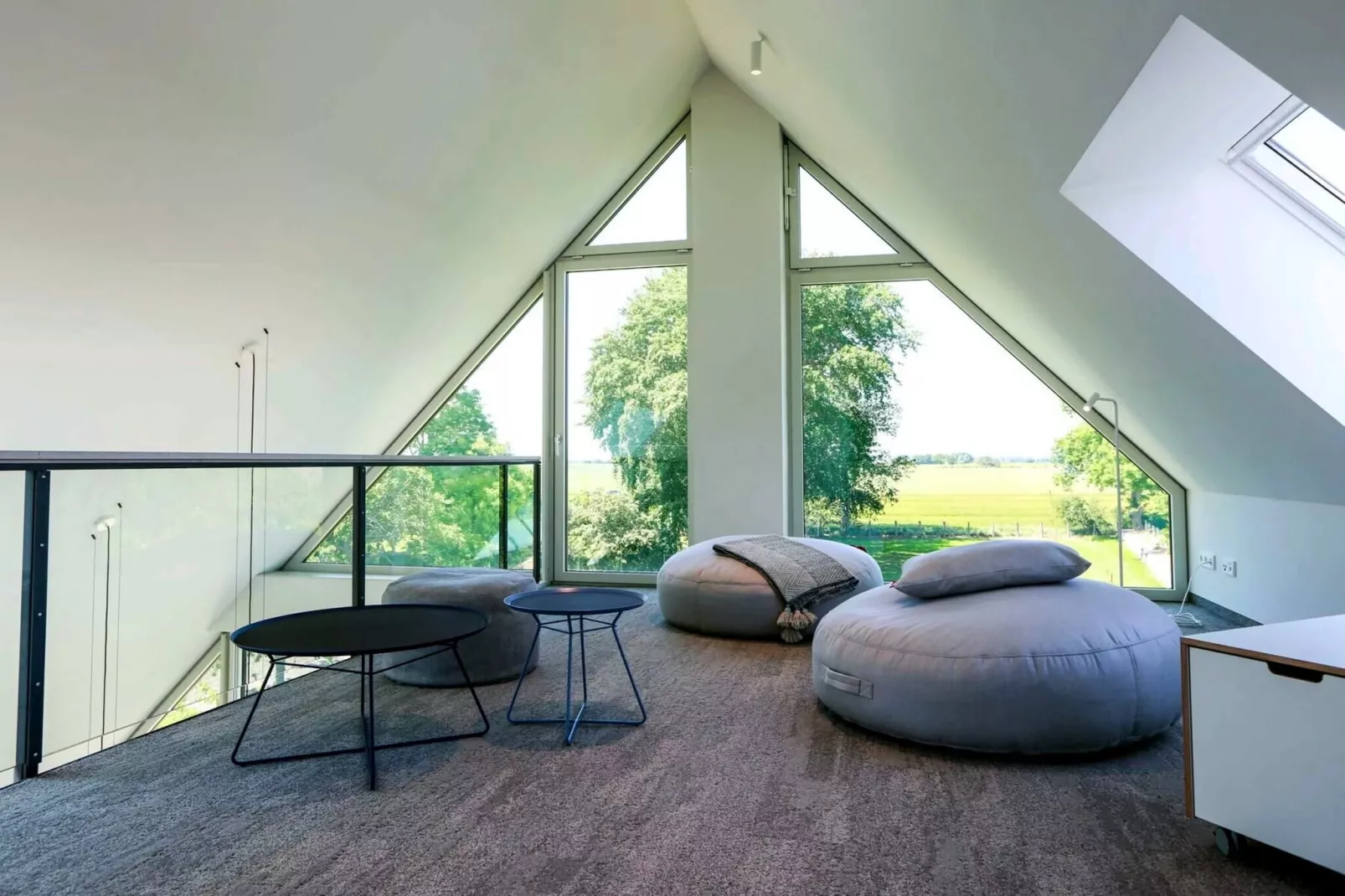 Landloft 27 11-12 Personen-Woonkamer