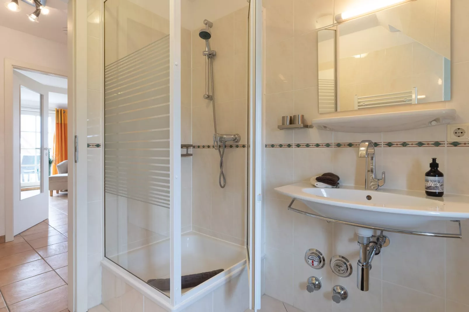 Ferienwohnung Langeneß - Badkamer