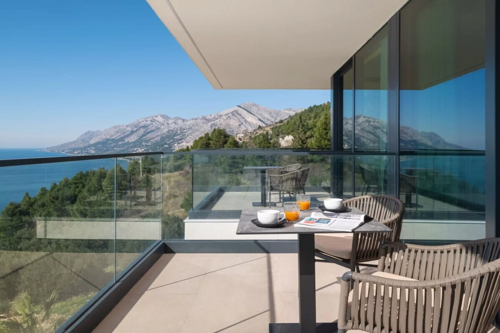 Luxury Villa Hedonia - Terrasbalkon