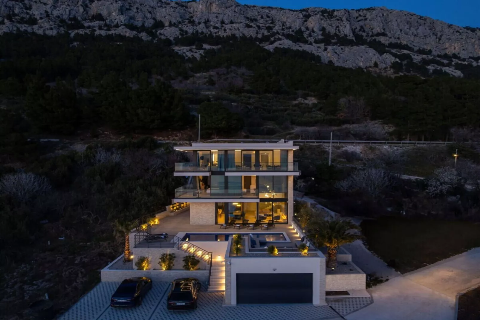 Luxury Villa Hedonia