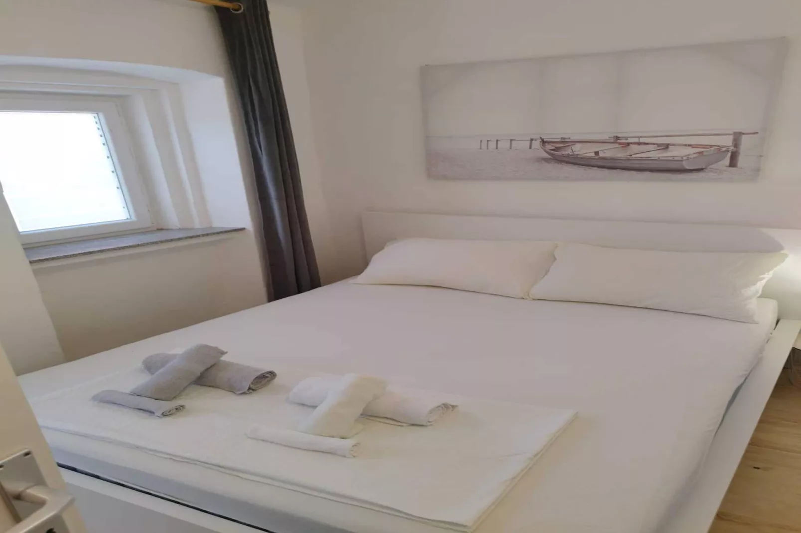 Two Bedroom Apartment Leo Povile - Slaapkamer