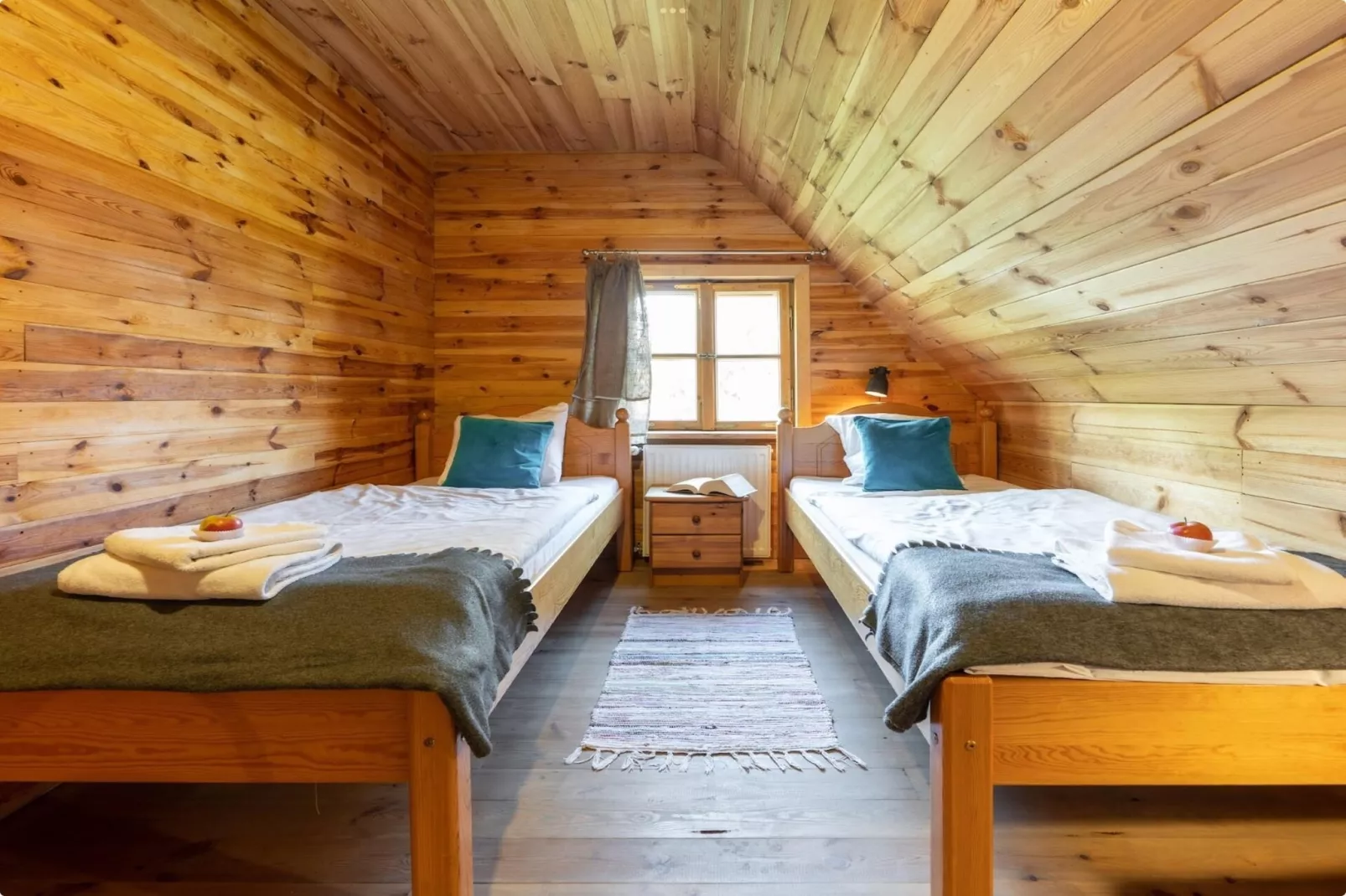 Dom przy drodze Skansen dla 9 osób Bełczna-Slaapkamer