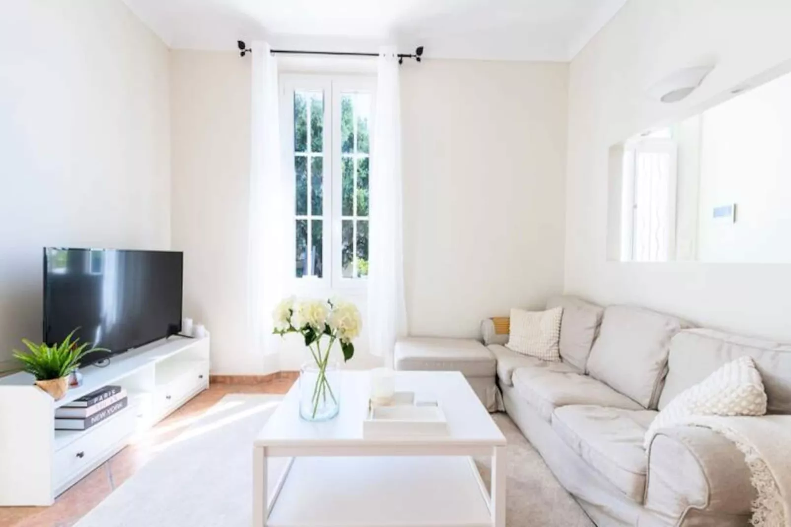 Résidence Villa 140m&sup2; Piscine - Proche Cannes-Niet-getagd