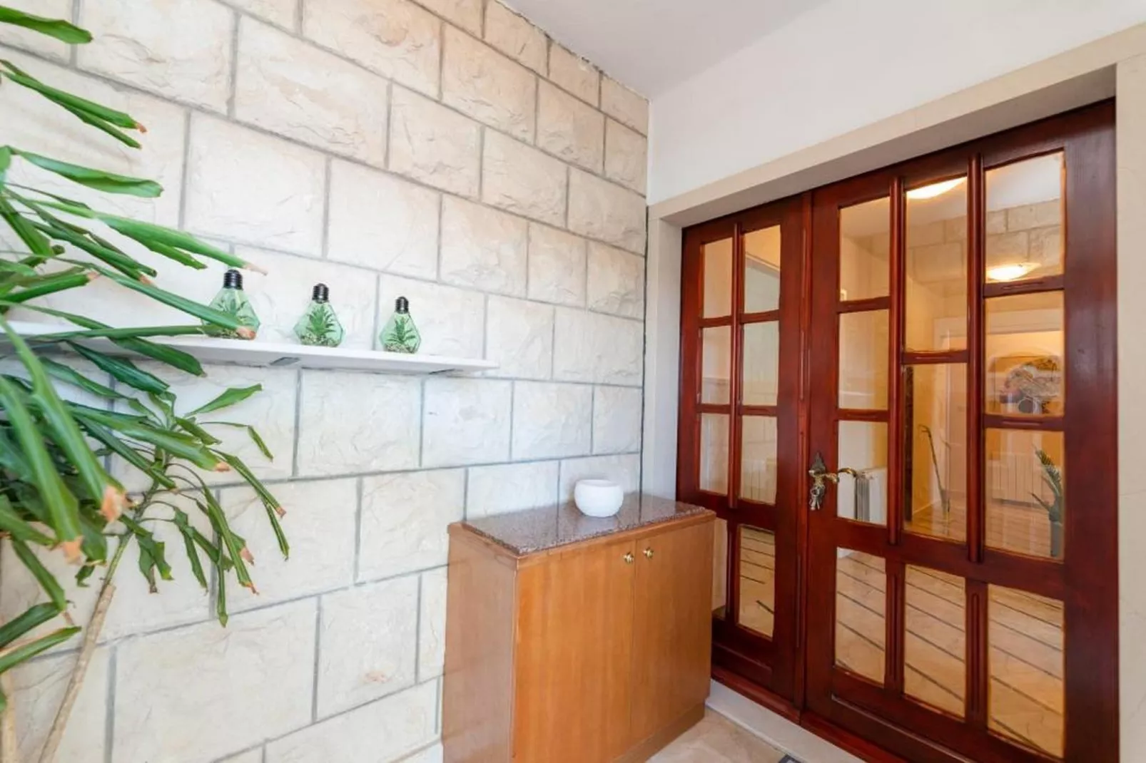 Apartment Villa Andro - Three Bedroom Apartment with Terrace and Sea View-Binnen