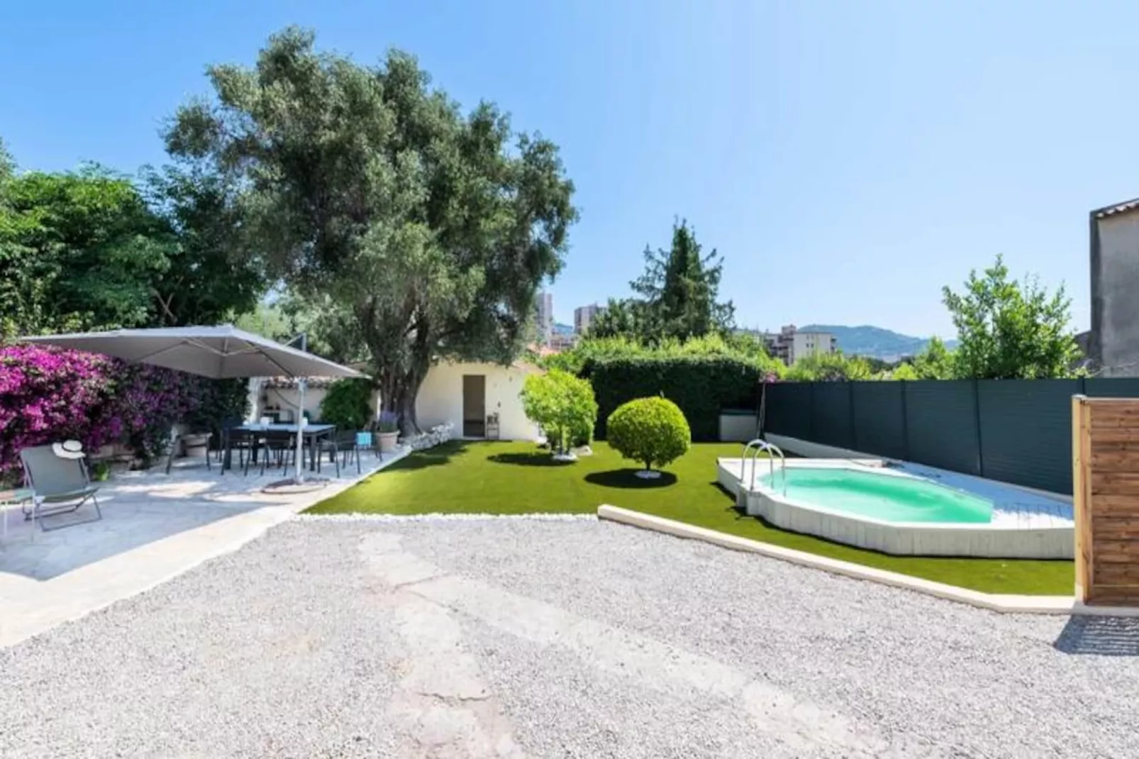 Résidence Villa 140m&sup2; Piscine - Proche Cannes-Niet-getagd