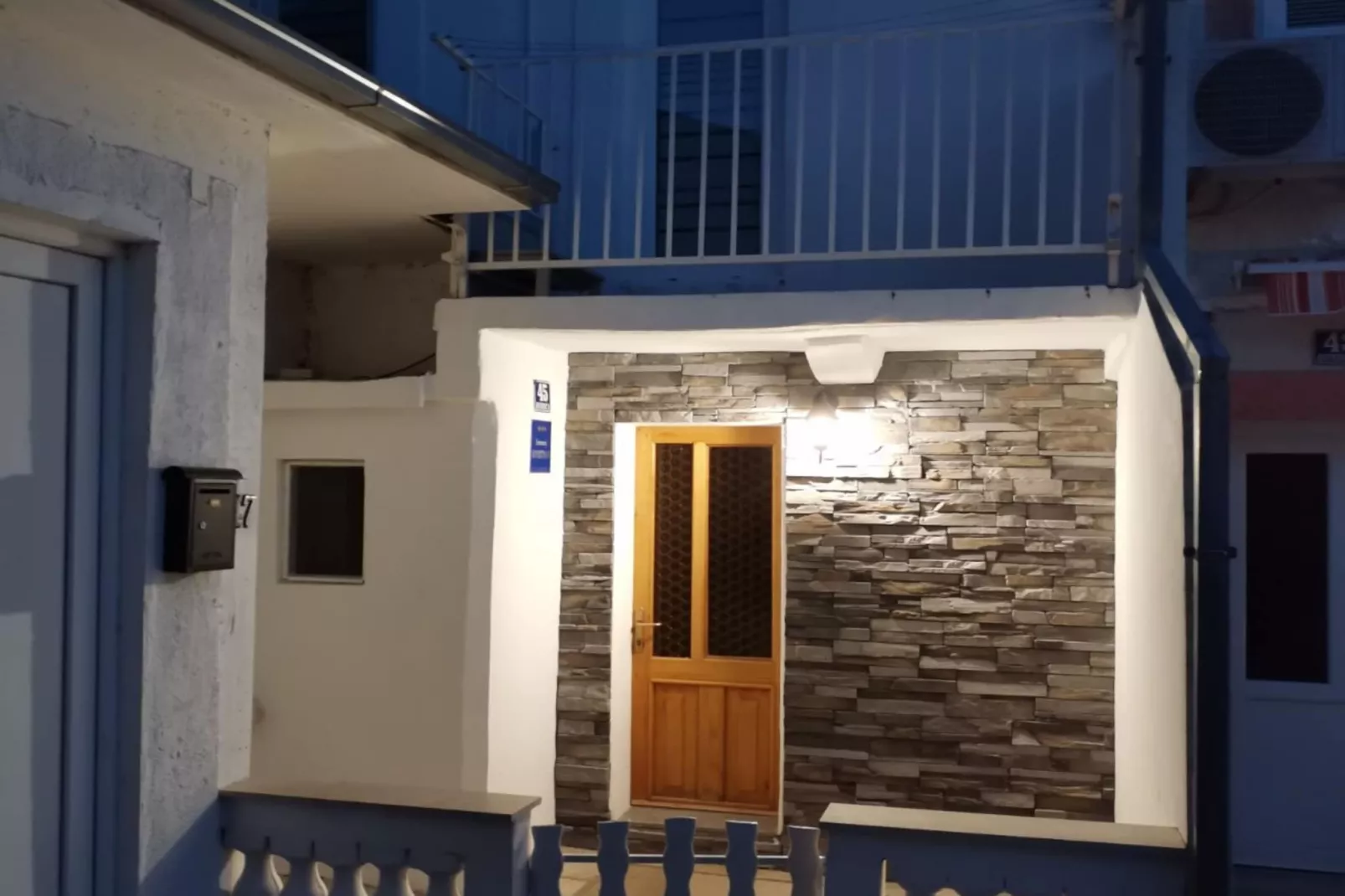 Two Bedroom Apartment Leo Povile - Buitenlucht
