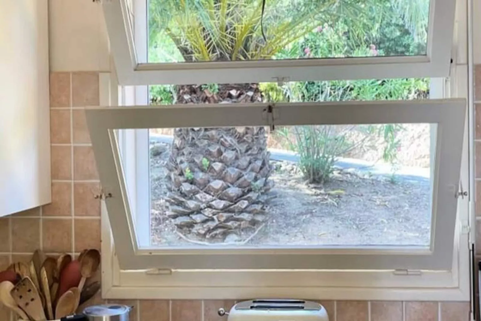 Résidence Un Jardin Au Bord De La M&eacute;diterran&eacute;e-Niet-getagd