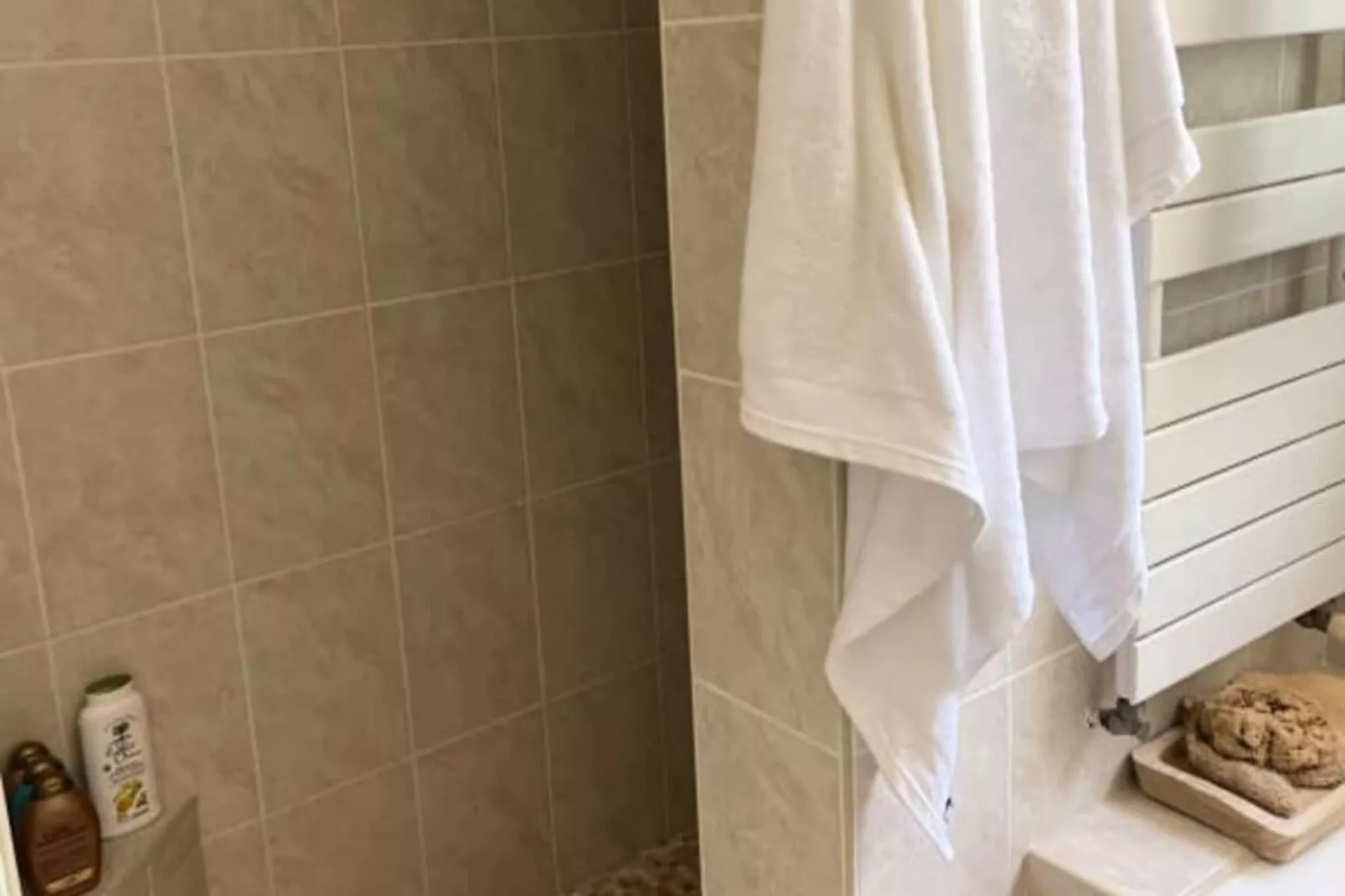 Résidence Un Jardin Au Bord De La M&eacute;diterran&eacute;e-Niet-getagd