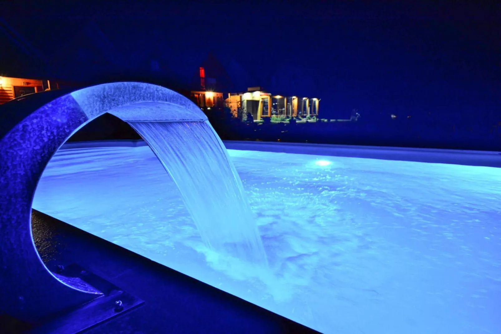 Domki wakacyjne z basenem dla 4 osób Jarosławiec - Zwembad