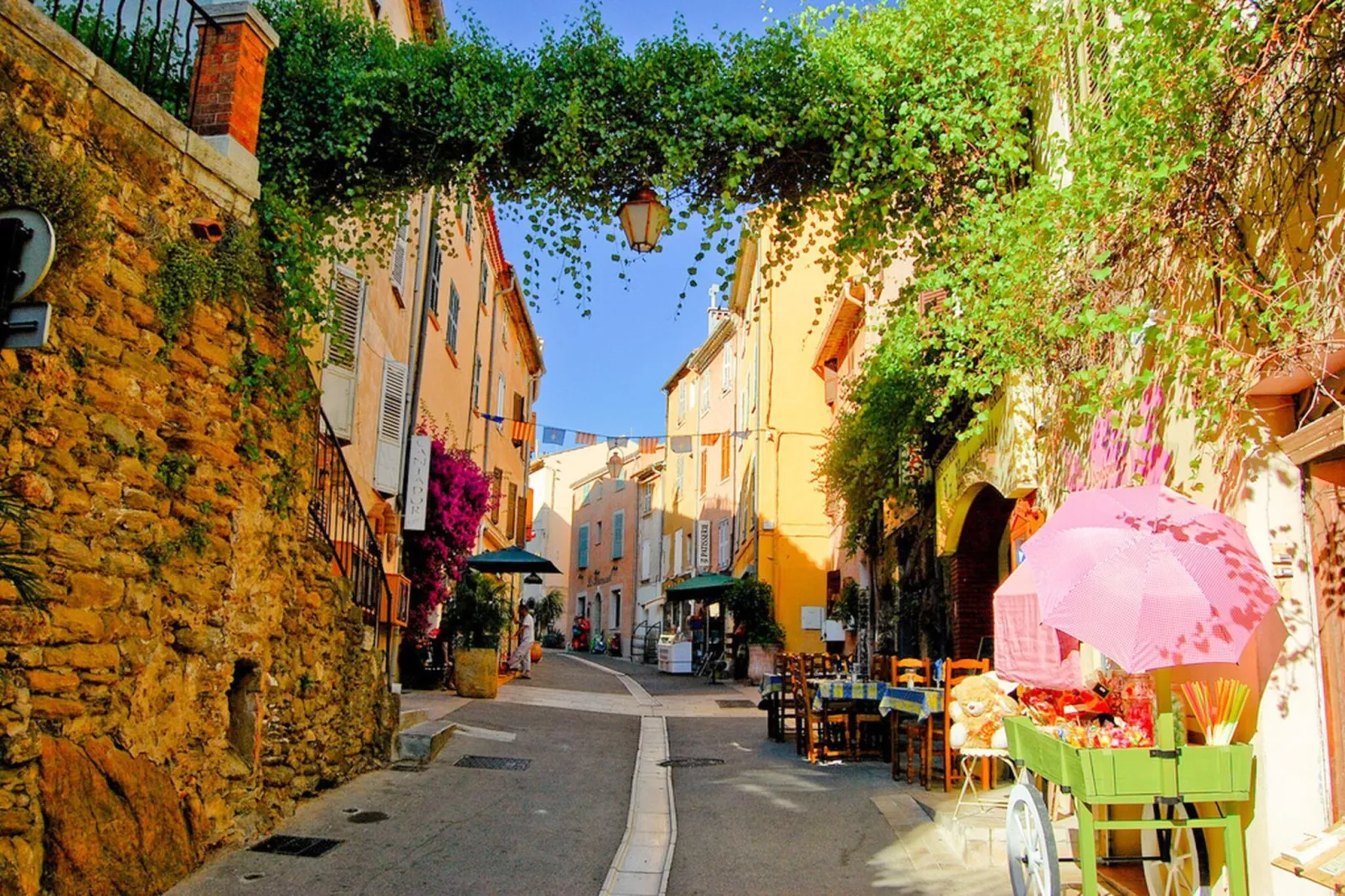 Villapark Le Jardin du Golf 9 - Buitenkant zomer