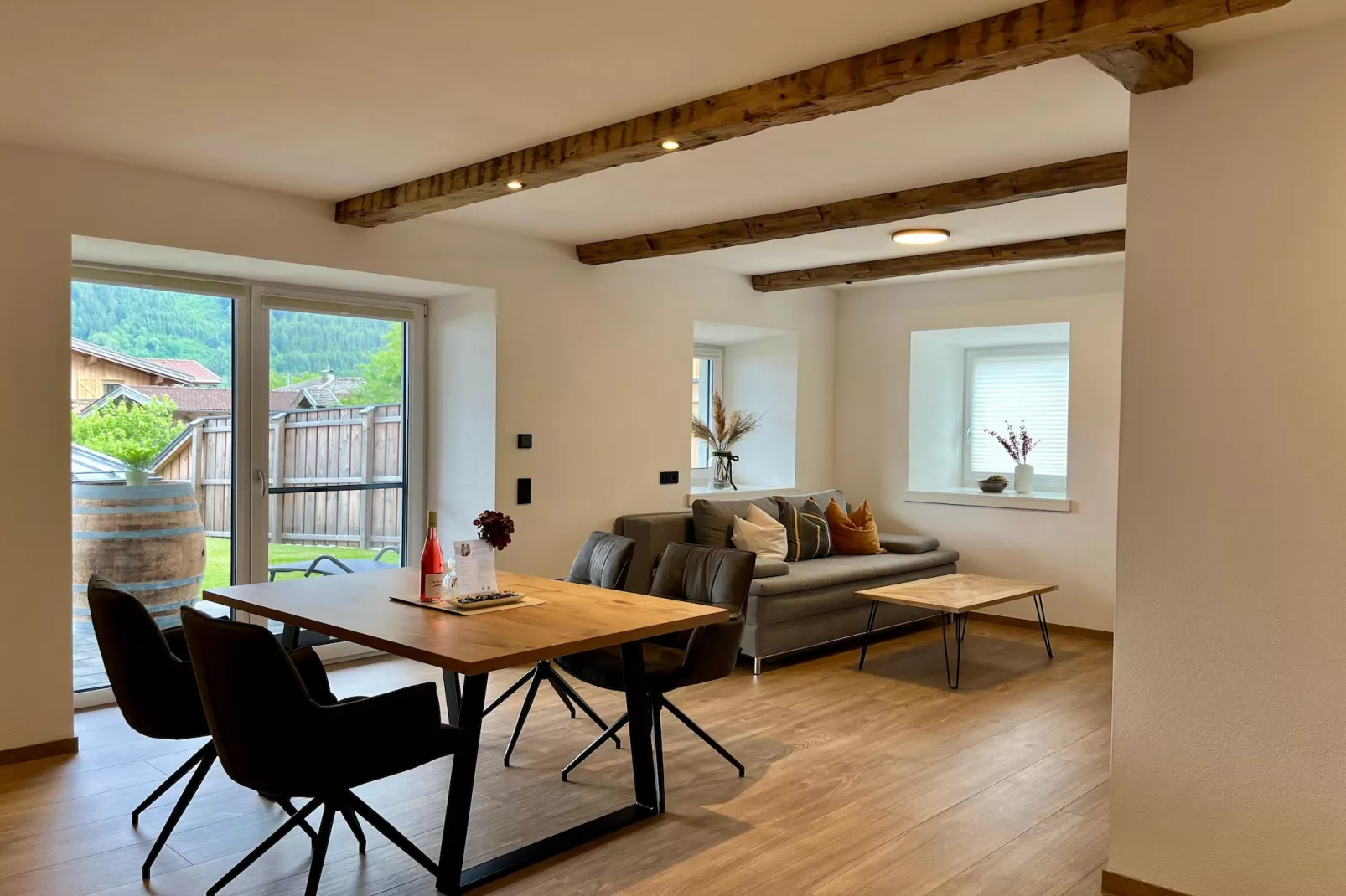 Apartment "Gams-Bartl"-Eetkamer