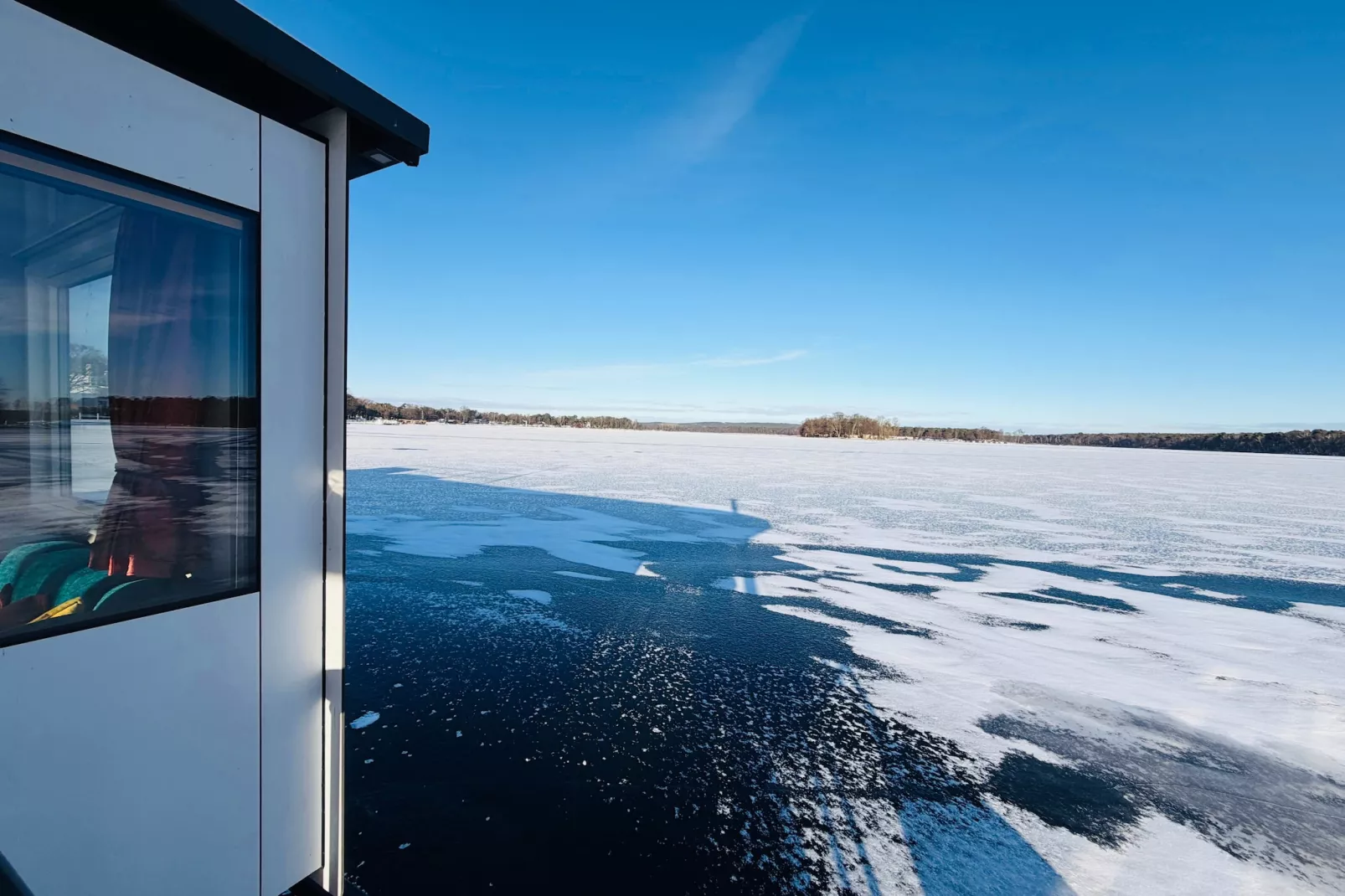 Hausboot Tegel-Exterieur winter