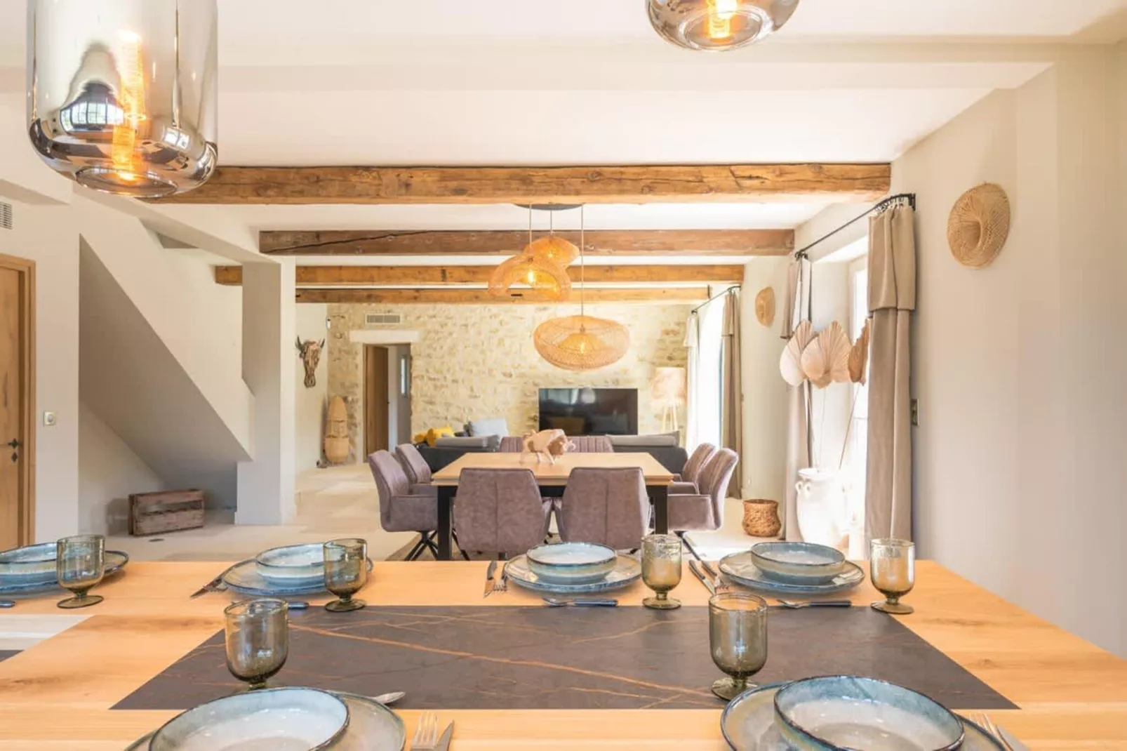 Villa Lou Pantaï  Élégance et Confort au Cœur de Saint-Rémy-de-Provence-Eetkamer