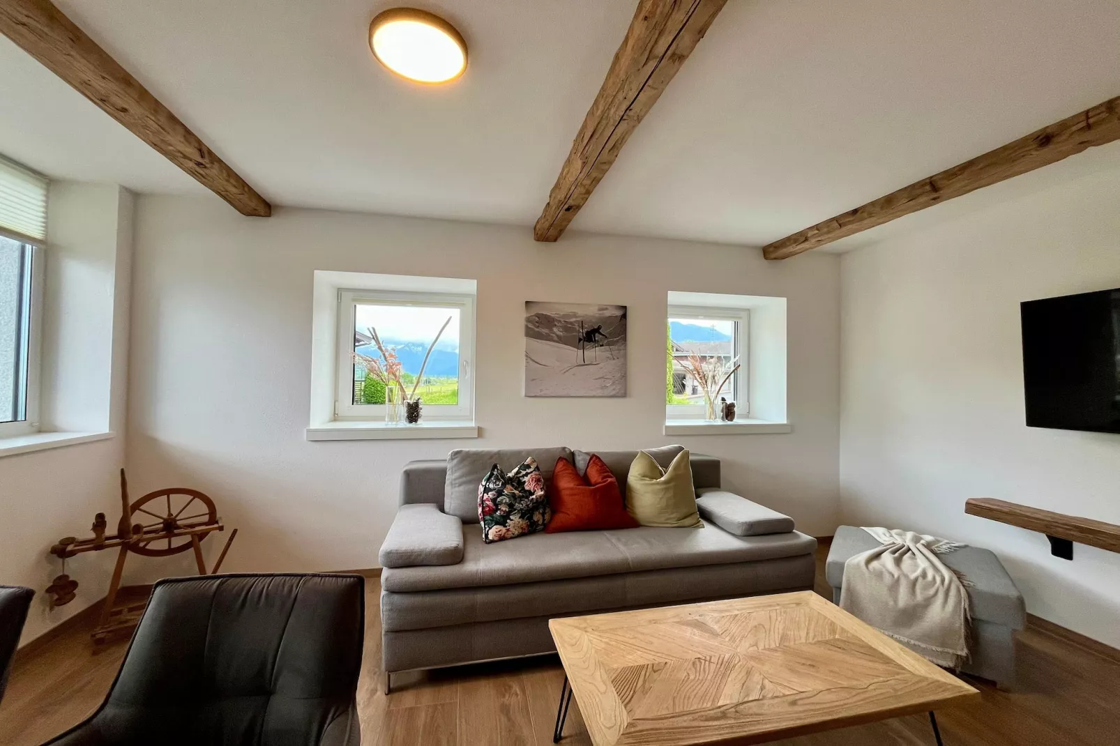 Appartement "Schnauz-Bartl"-Woonkamer