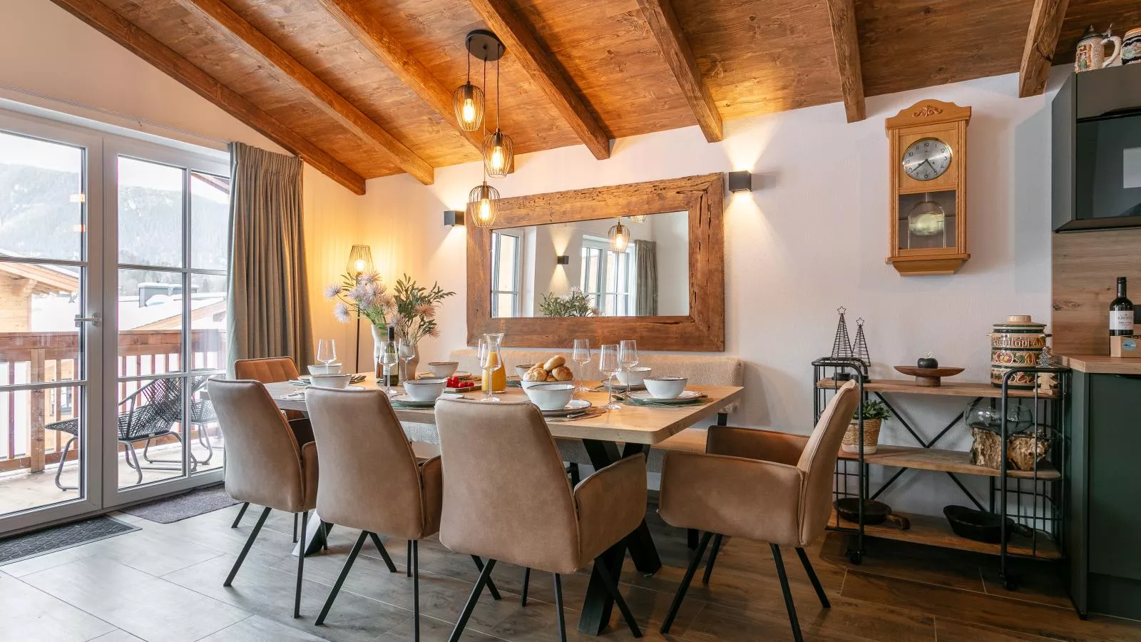 Tauernlodge Eben D3 - Eetkamer