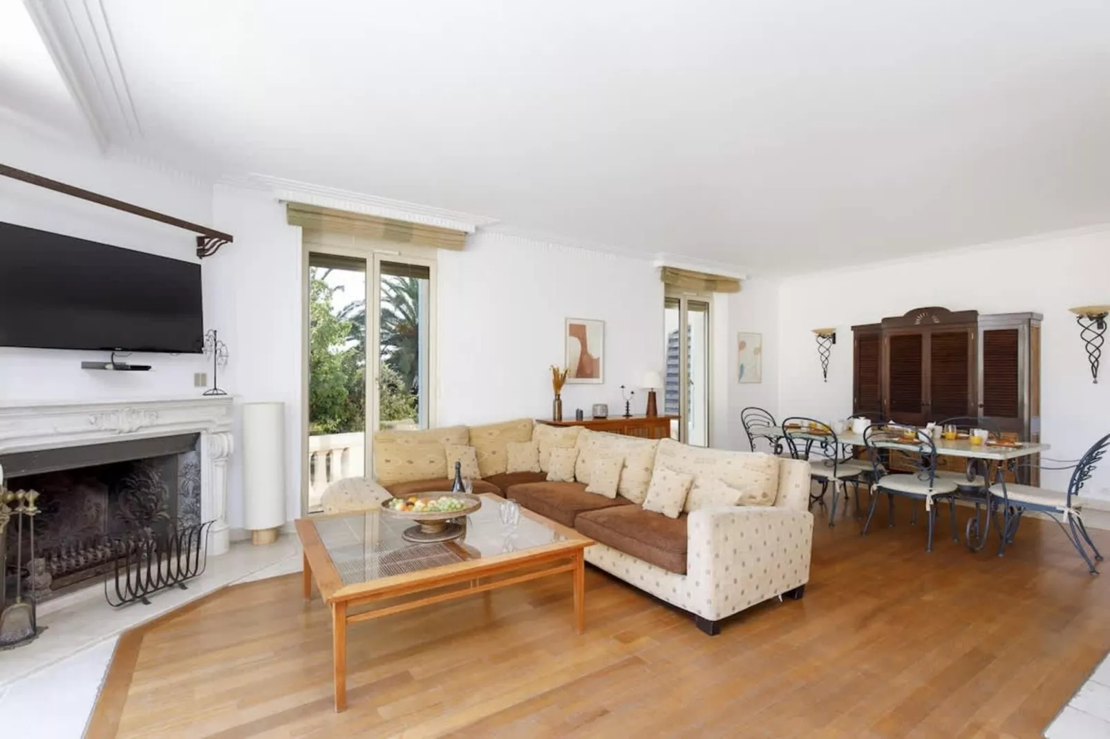 Magnifique villa avec vue sur mer et belle piscine-Woonkamer