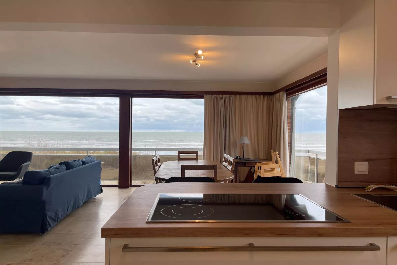 Zeedijk 509-Woonkamer