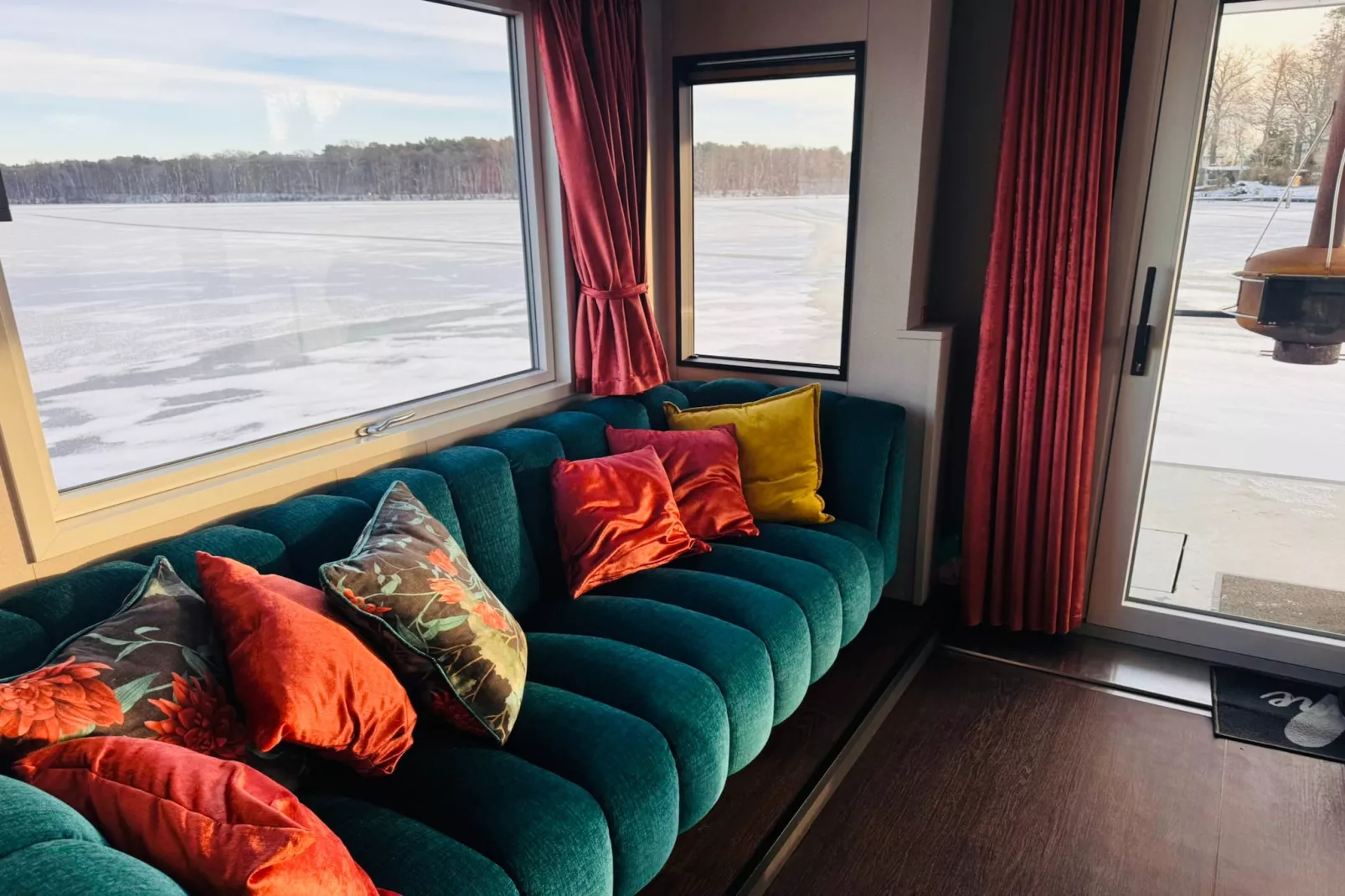 Hausboot Tegel-Woonkamer