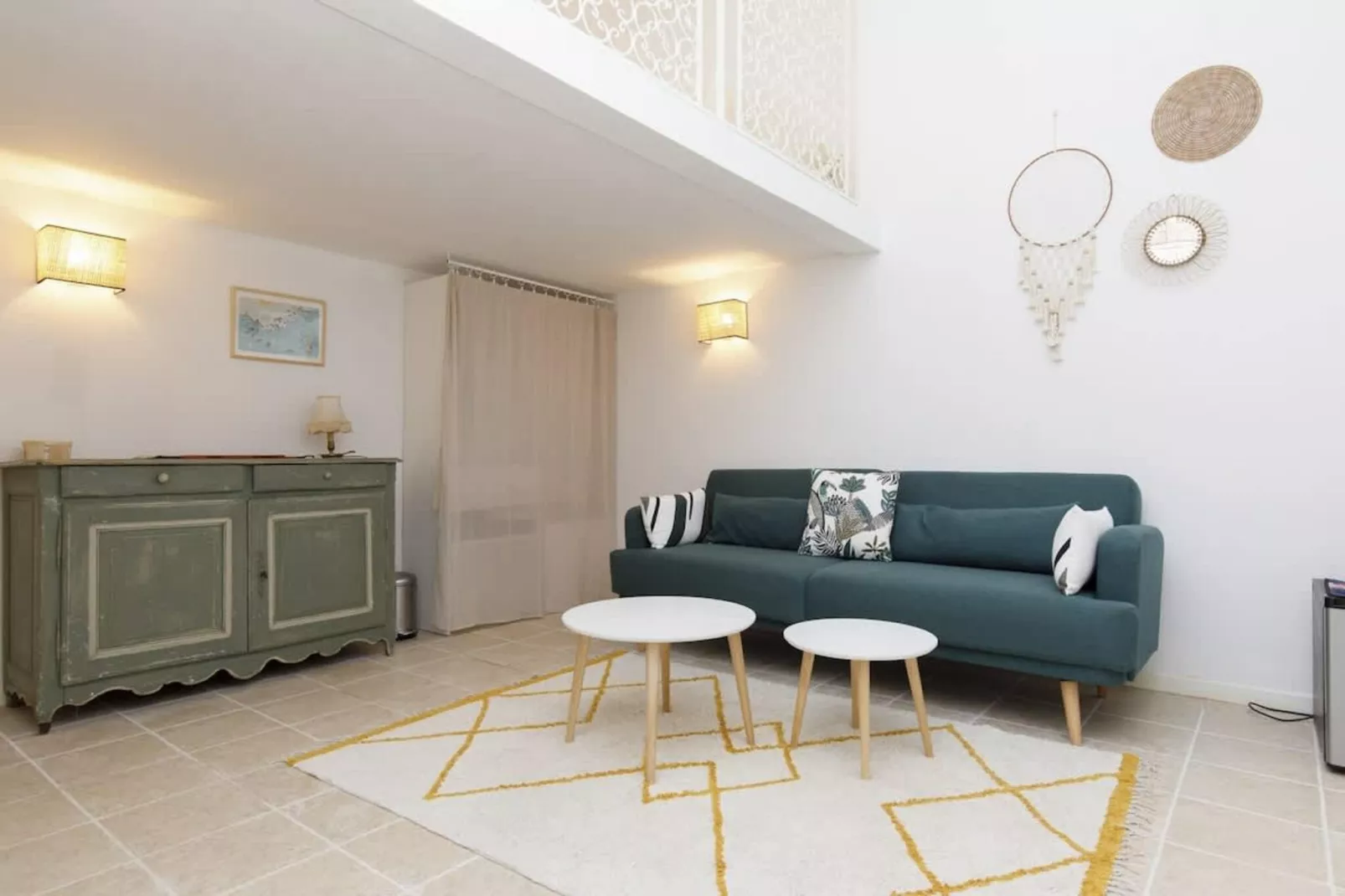 Magnifique villa avec vue sur mer et belle piscine-Woonkamer