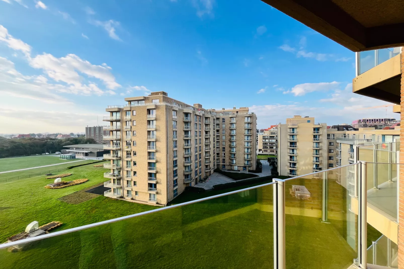 Lombardsijdestraat 4 Unit 1-Uitzicht zomer