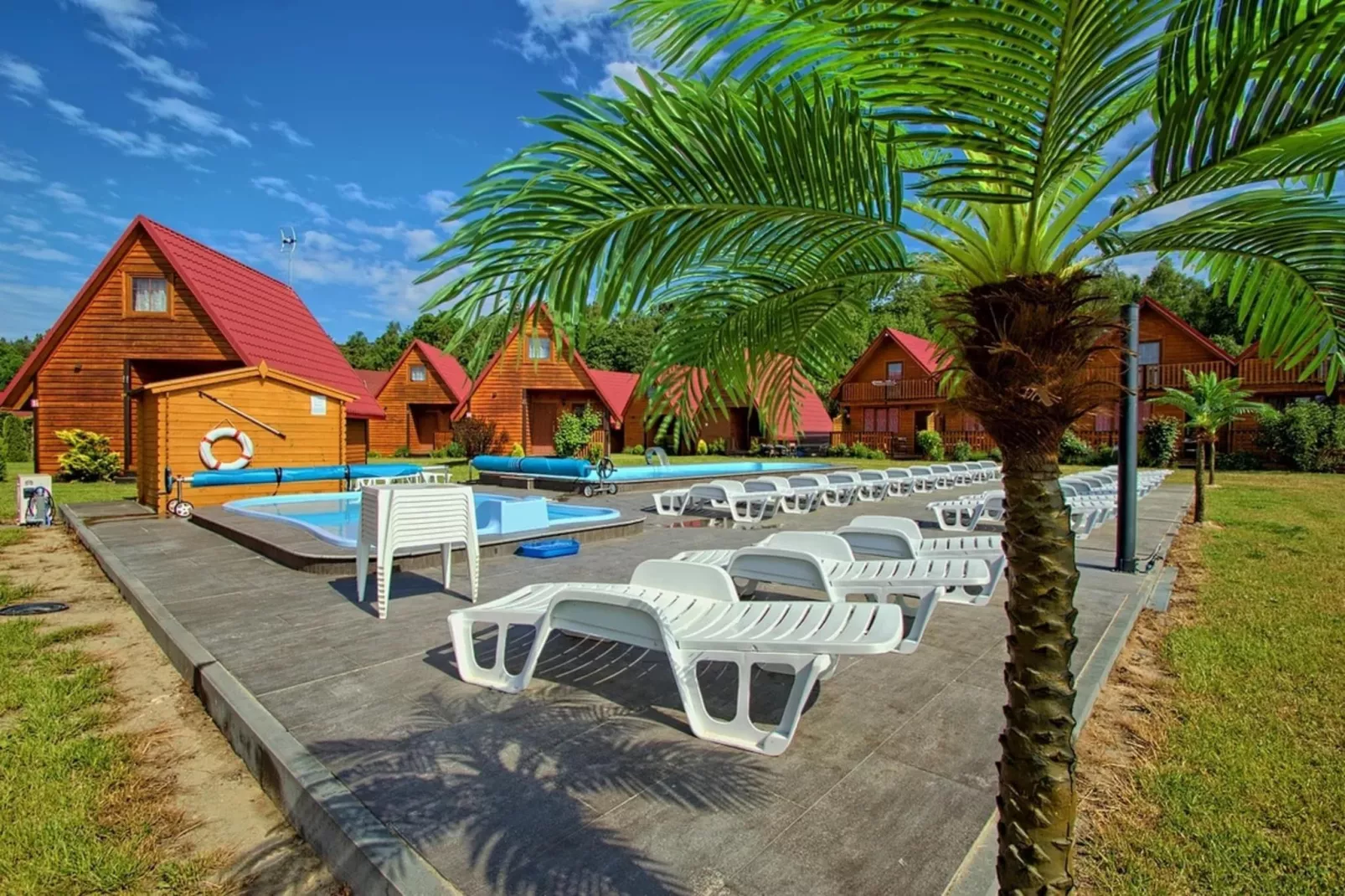 Domki wakacyjne z basenem dla 4 osób Jarosławiec - Zwembad