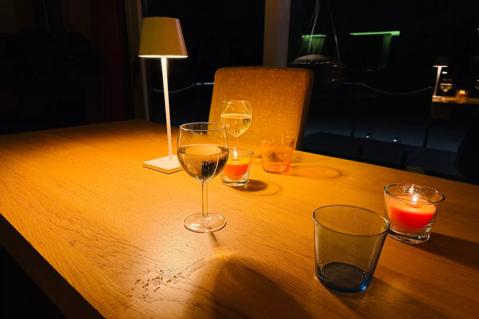 Hausboot Tegel-Eetkamer