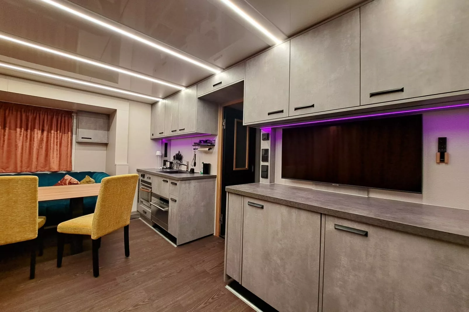 Hausboot Tegel-Keuken