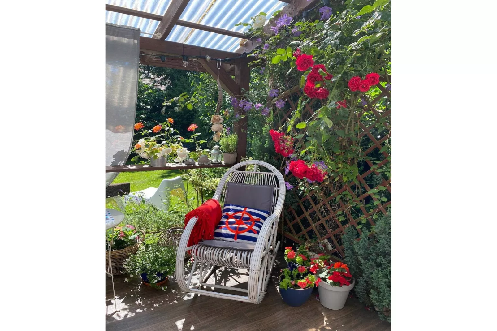 Dom Wypoczynkowy Pawełkowo-Tuinen zomer