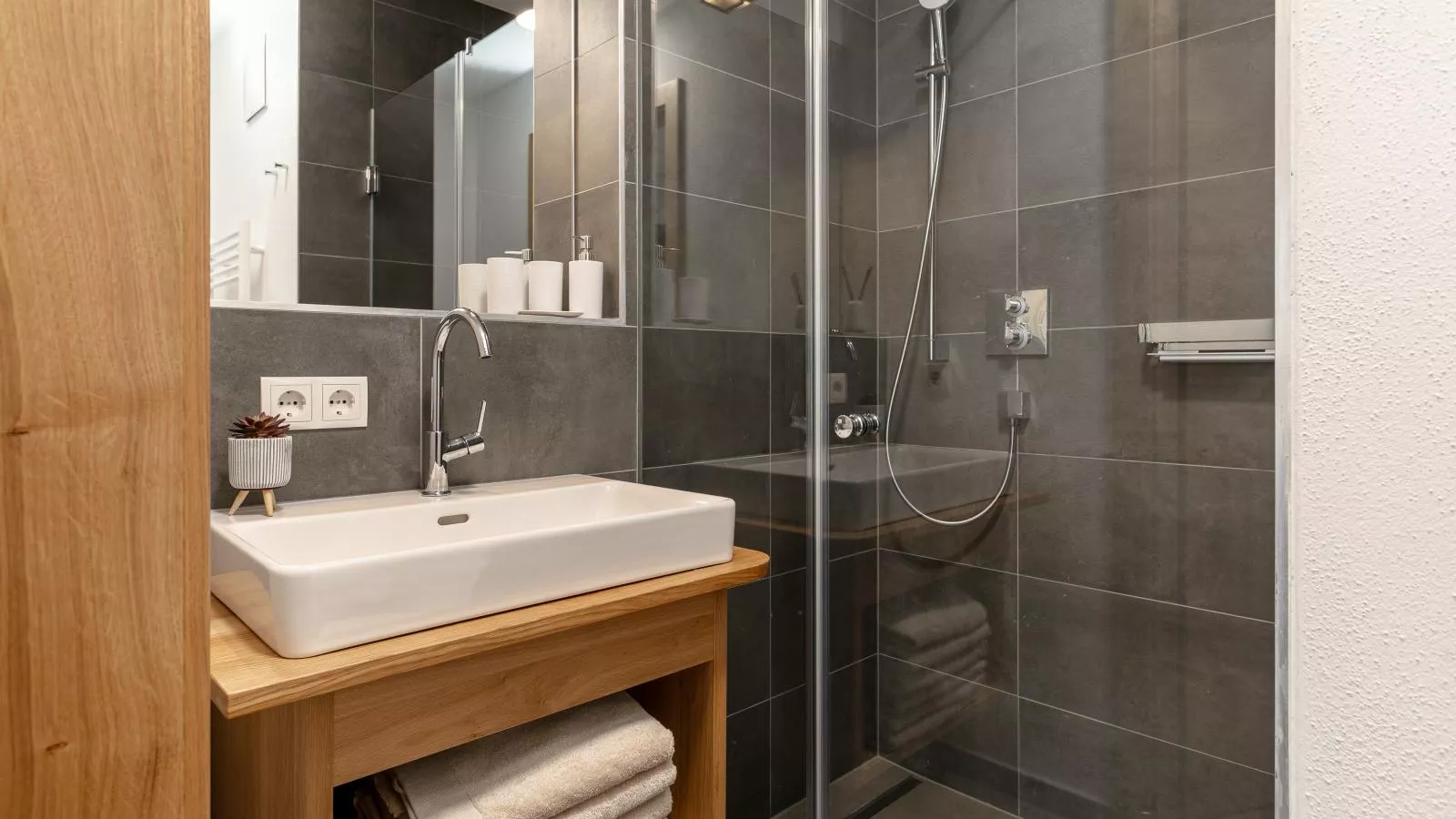 Tauernlodge Eben D3 - Badkamer