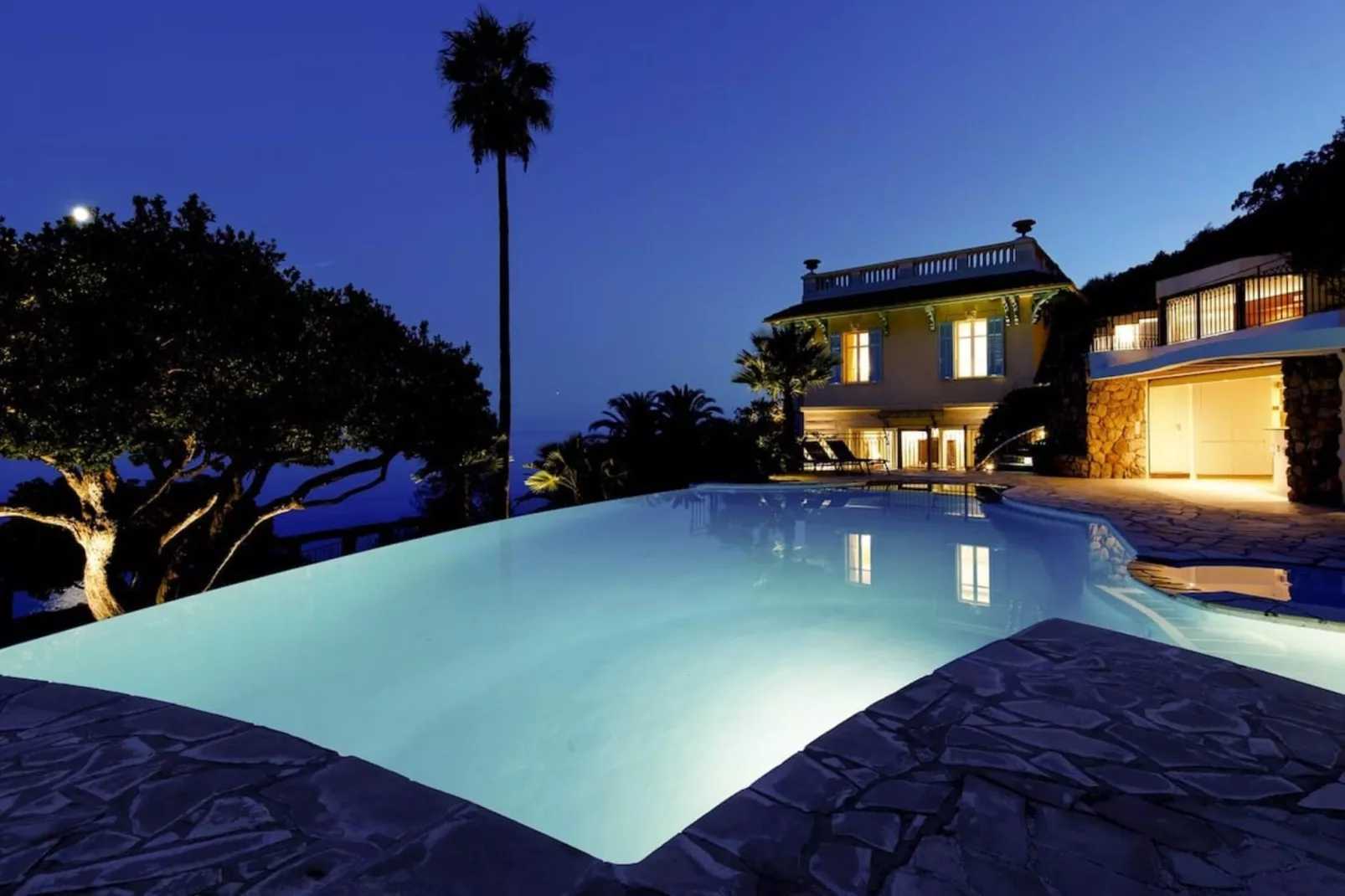 Magnifique villa avec vue sur mer et belle piscine-Zwembad