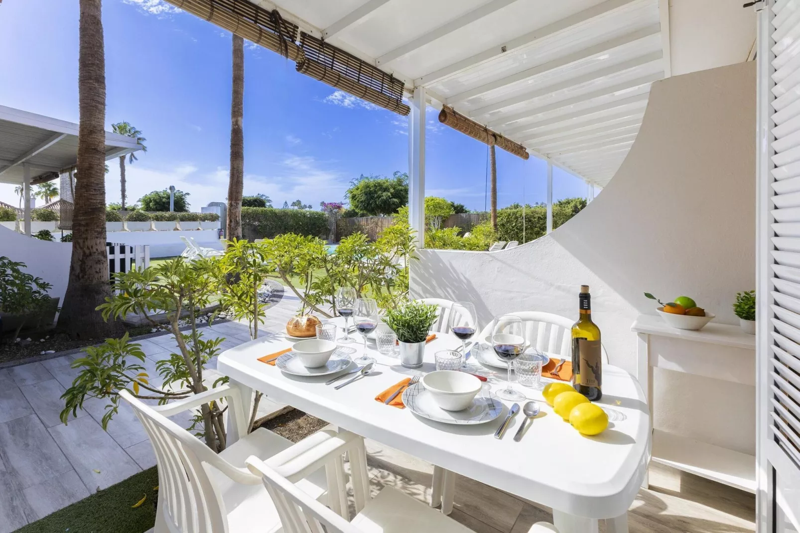 NECTARINAS-Terrasbalkon