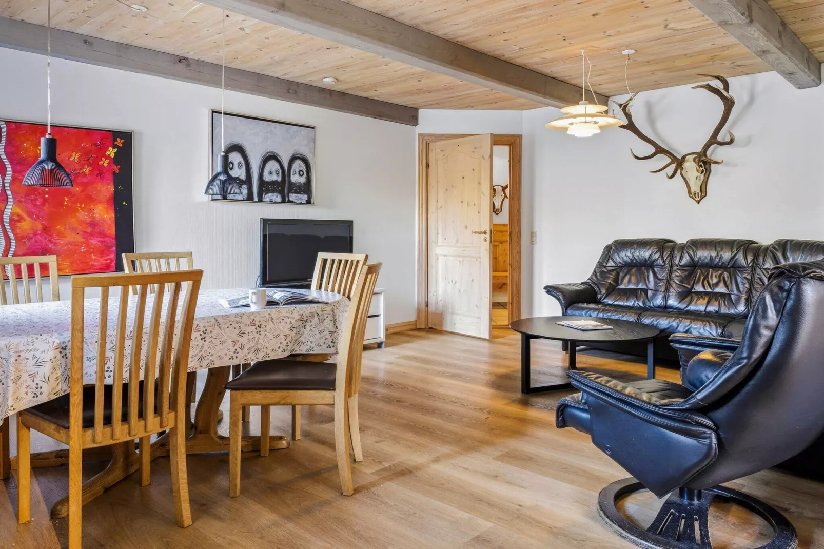 Luxe retraite met hottub -- By Traum Ferienwohnungen-Binnen