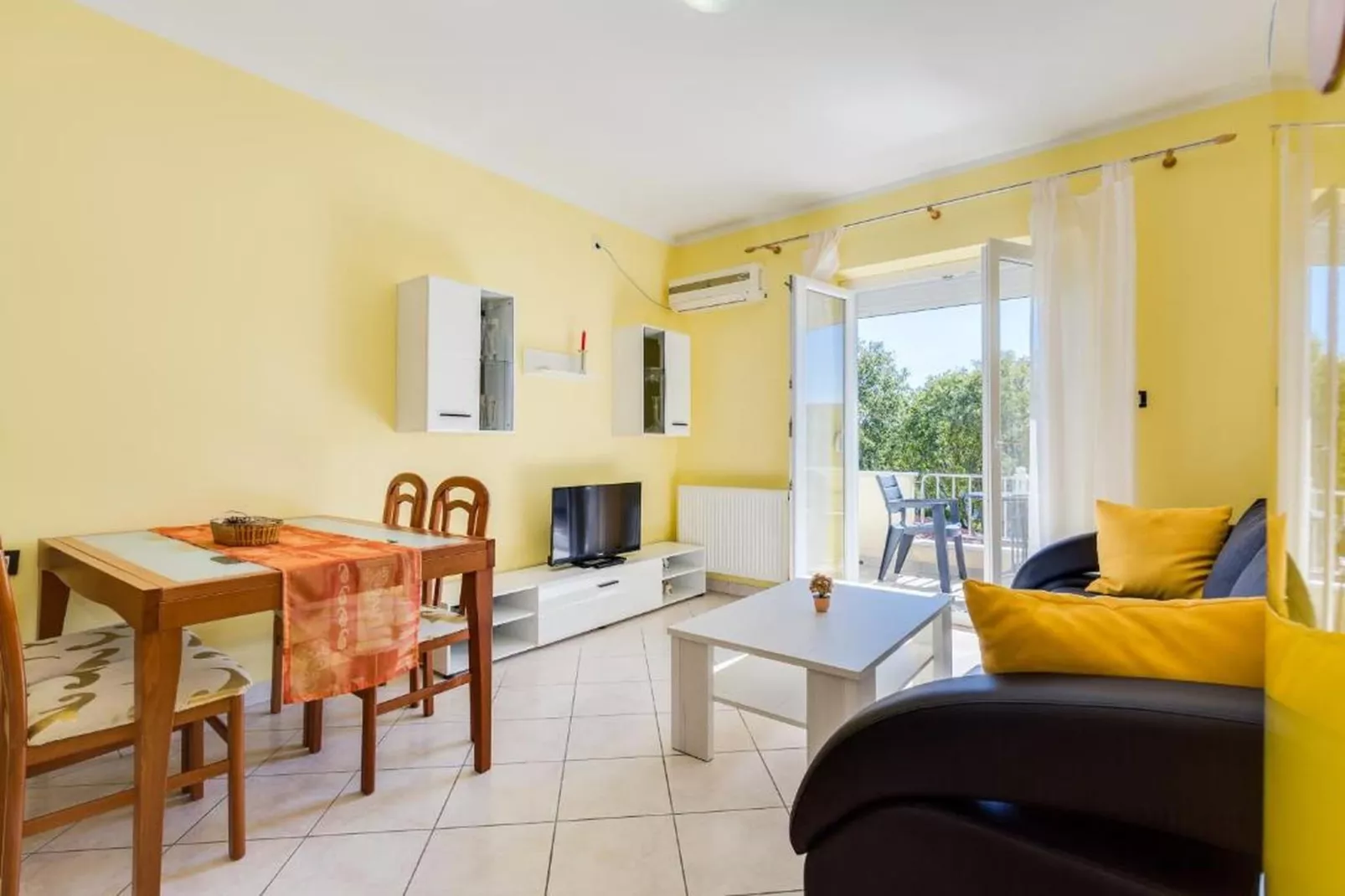 One-Bedroom Apartment 4-Woonkamer